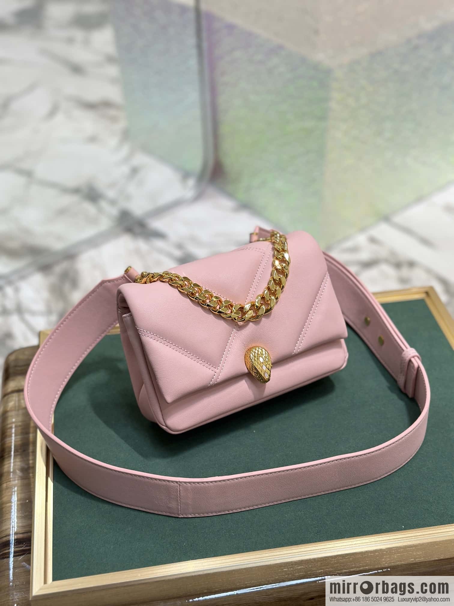 BVLGARI Bulgari SERPENTI CABOCHON series mini crossbody bag Model: 291085