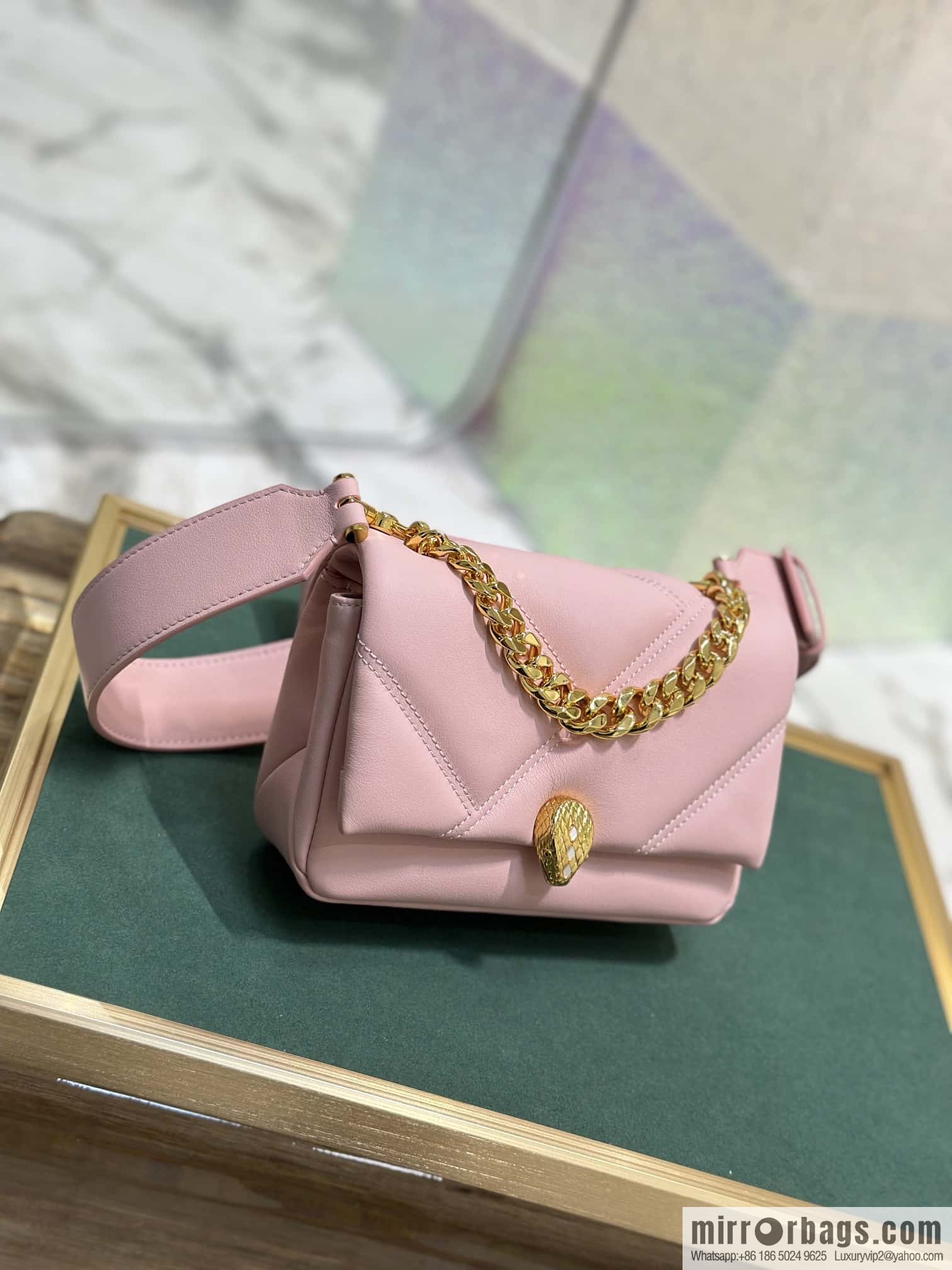 BVLGARI Bulgari SERPENTI CABOCHON series mini crossbody bag Model: 291085
