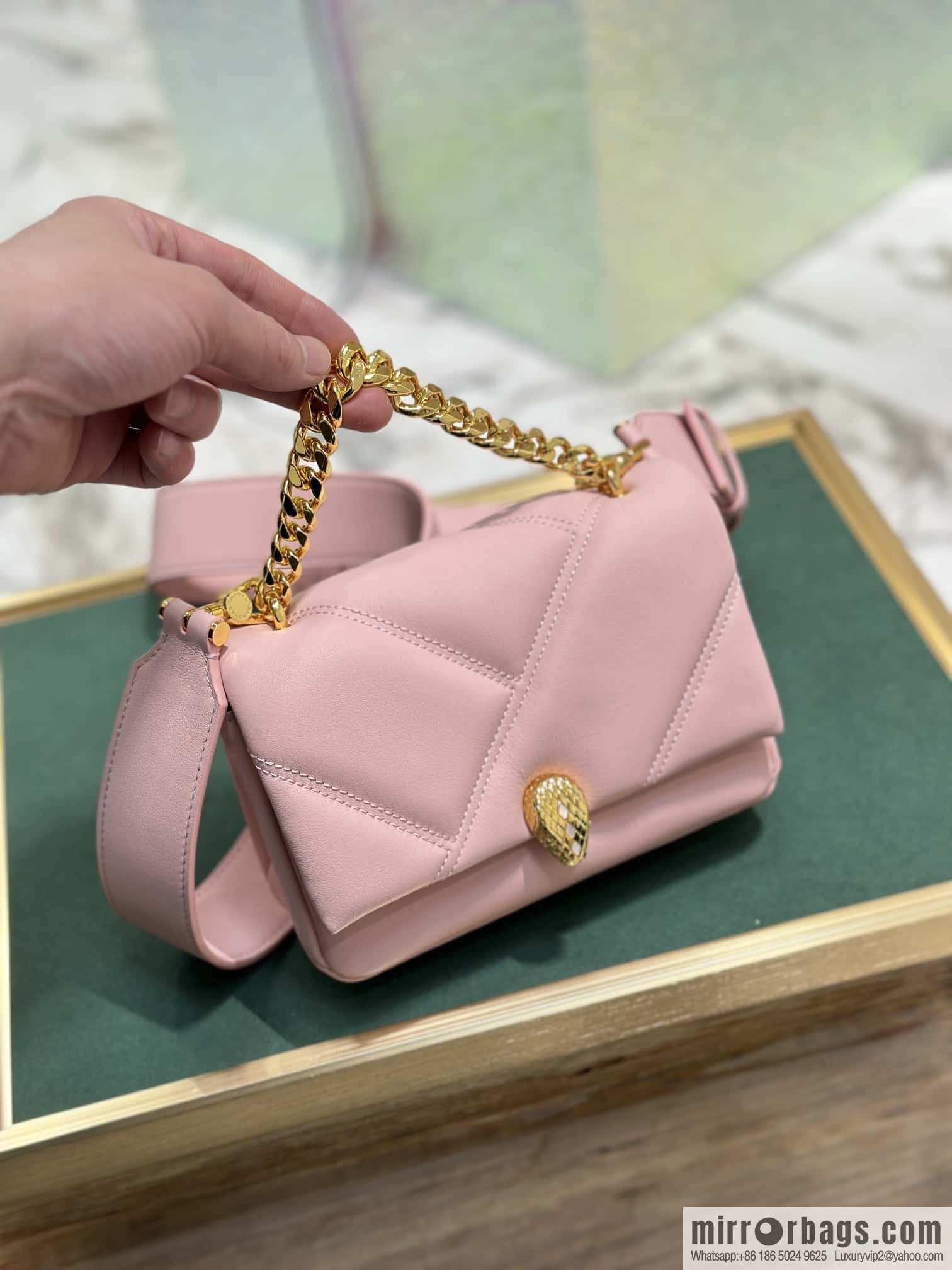 BVLGARI Bulgari SERPENTI CABOCHON series mini crossbody bag Model: 291085