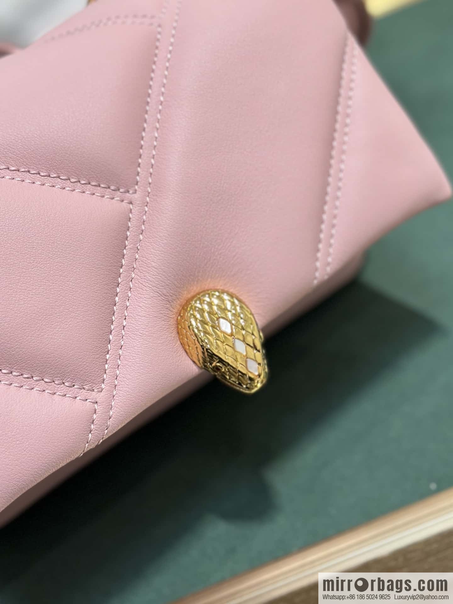 BVLGARI Bulgari SERPENTI CABOCHON series mini crossbody bag Model: 291085