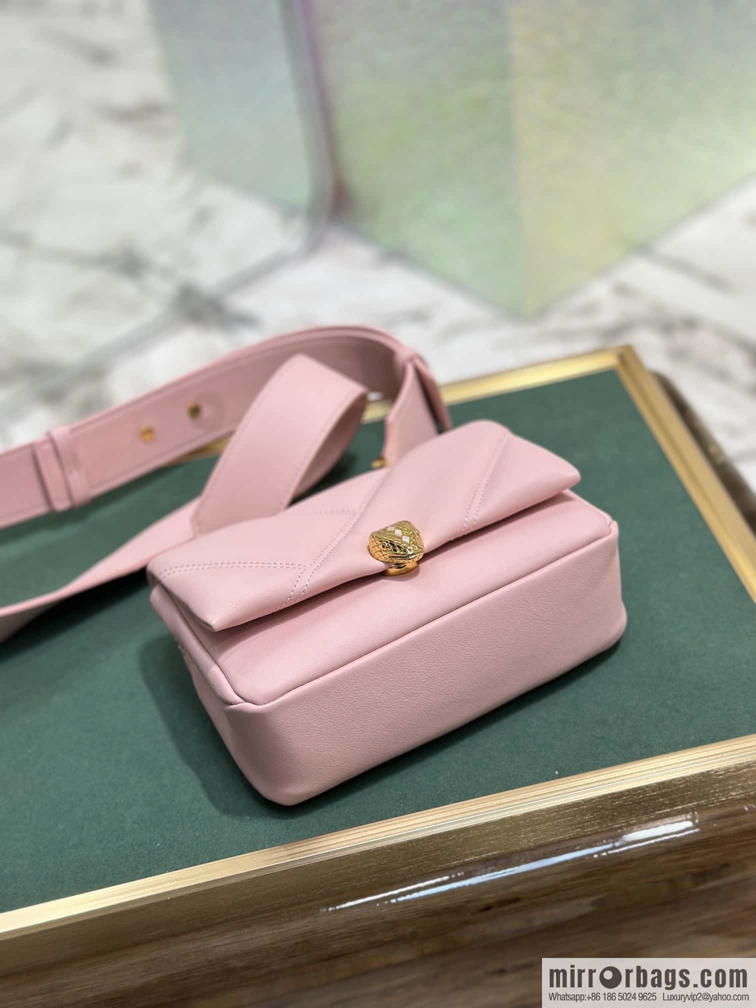 BVLGARI Bulgari SERPENTI CABOCHON series mini crossbody bag Model: 291085