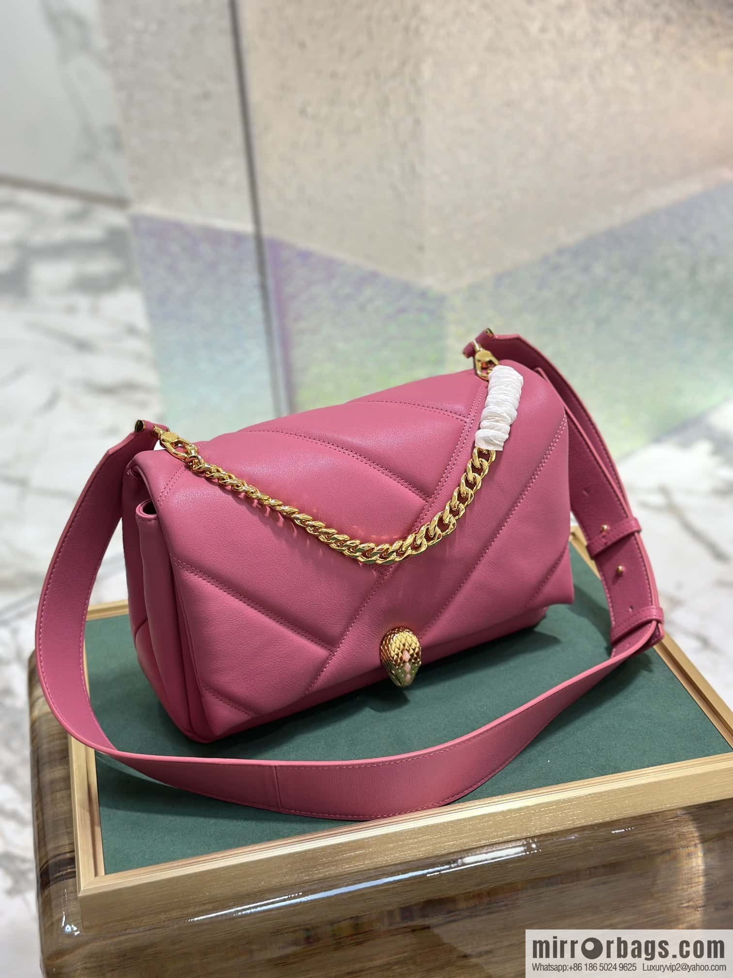 BVLGARI Bulgari SERPENTI CABOCHON series mini crossbody bag Model: 291223