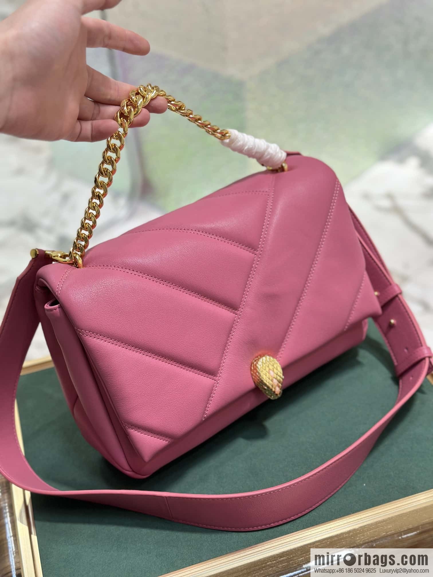 BVLGARI Bulgari SERPENTI CABOCHON series mini crossbody bag Model: 291223
