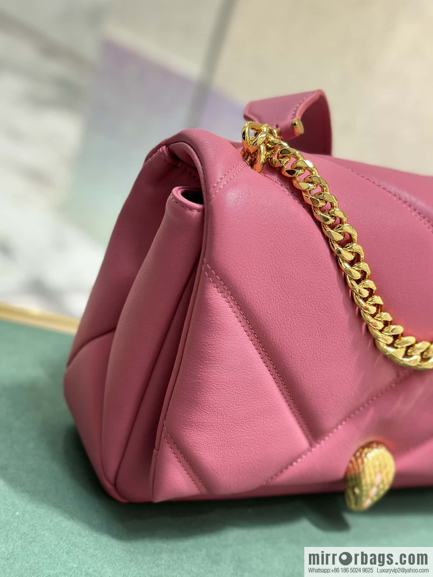 BVLGARI Bulgari SERPENTI CABOCHON series mini crossbody bag Model: 291223