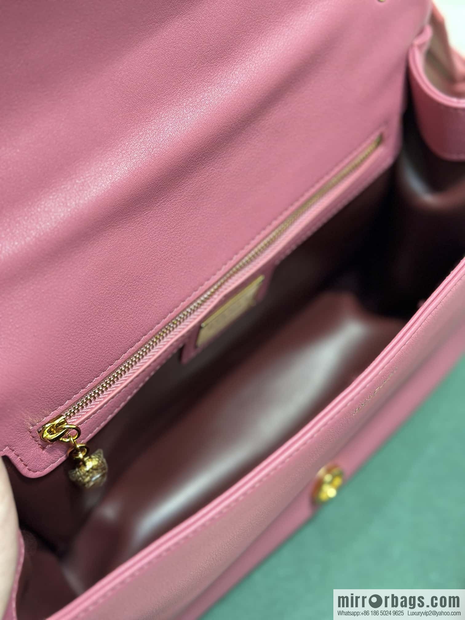 BVLGARI Bulgari SERPENTI CABOCHON series mini crossbody bag Model: 291223
