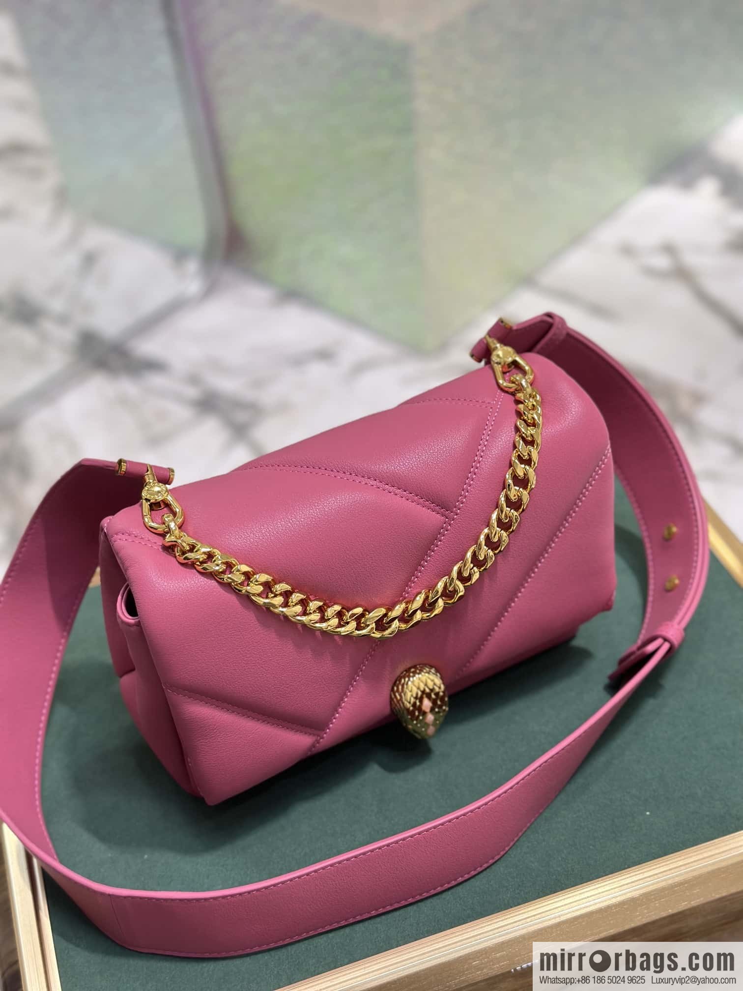 BVLGARI Bulgari SERPENTI CABOCHON series mini crossbody bag Model: 291088