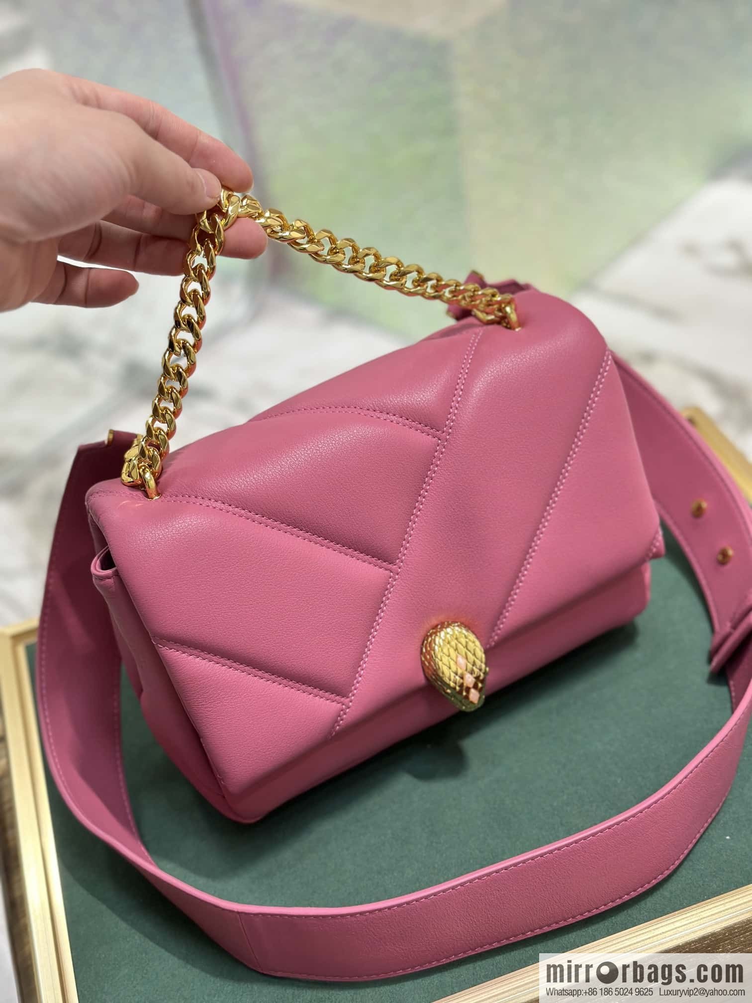BVLGARI Bulgari SERPENTI CABOCHON series mini crossbody bag Model: 291088