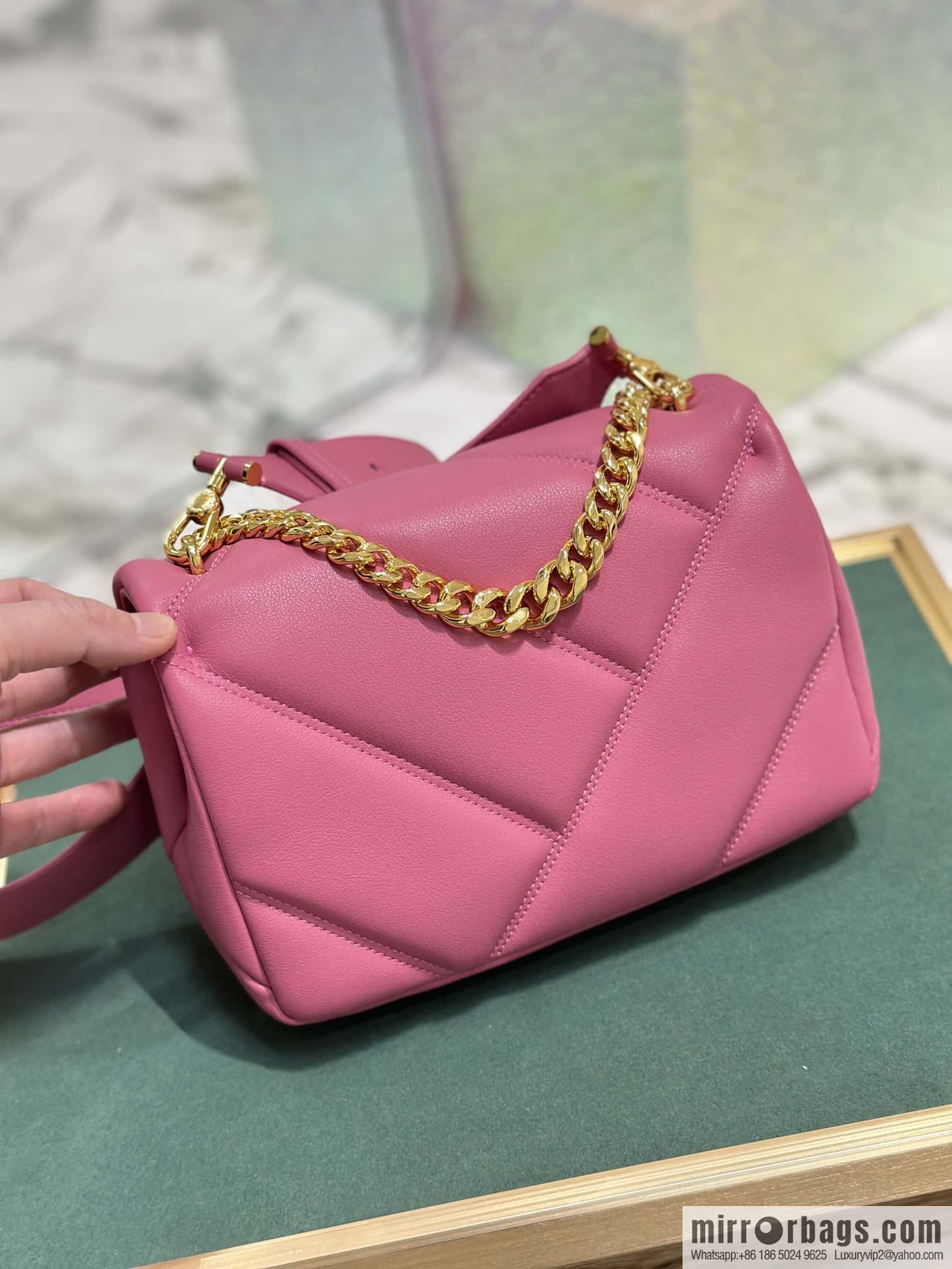 BVLGARI Bulgari SERPENTI CABOCHON series mini crossbody bag Model: 291088