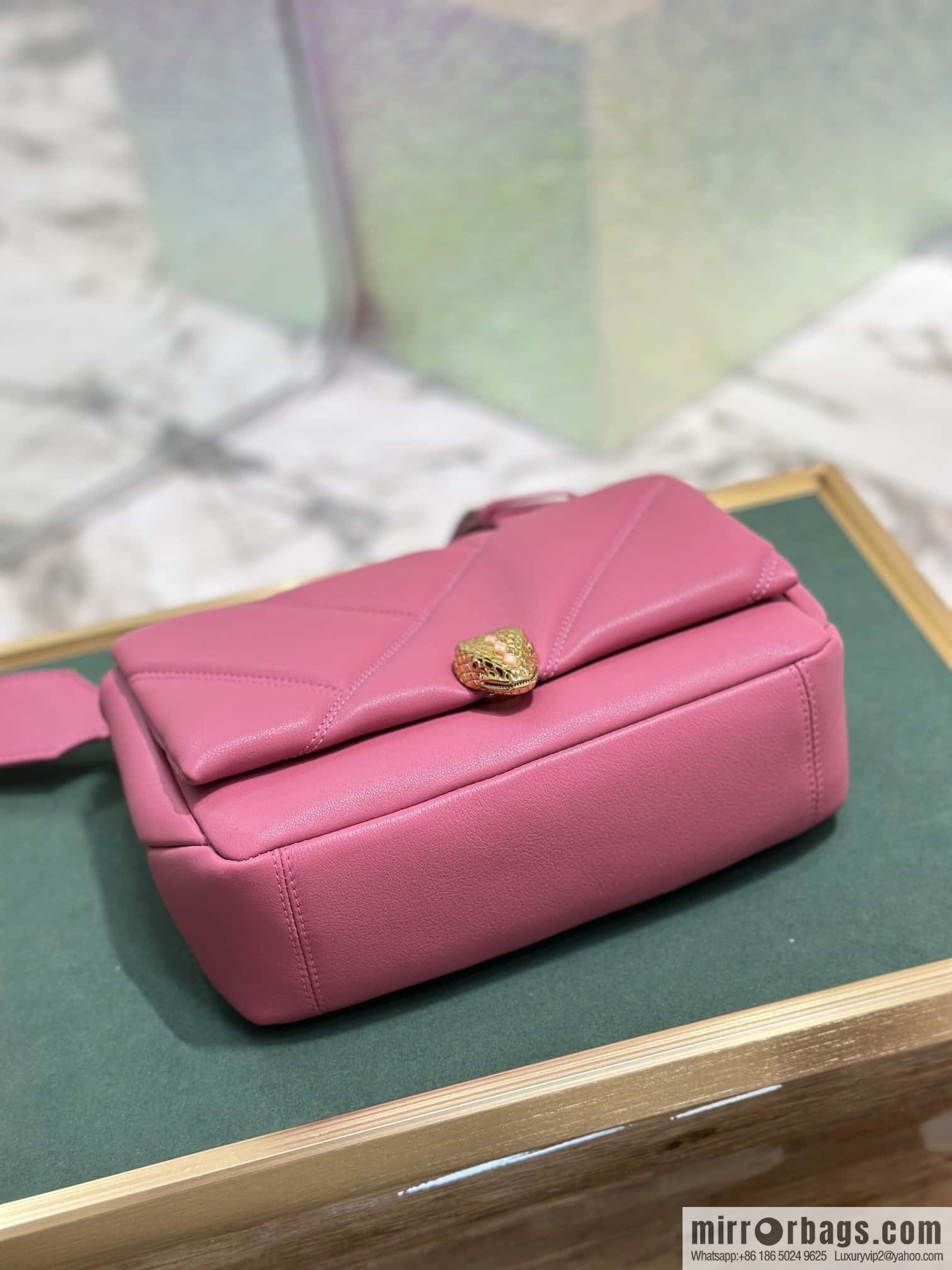 BVLGARI Bulgari SERPENTI CABOCHON series mini crossbody bag Model: 291088