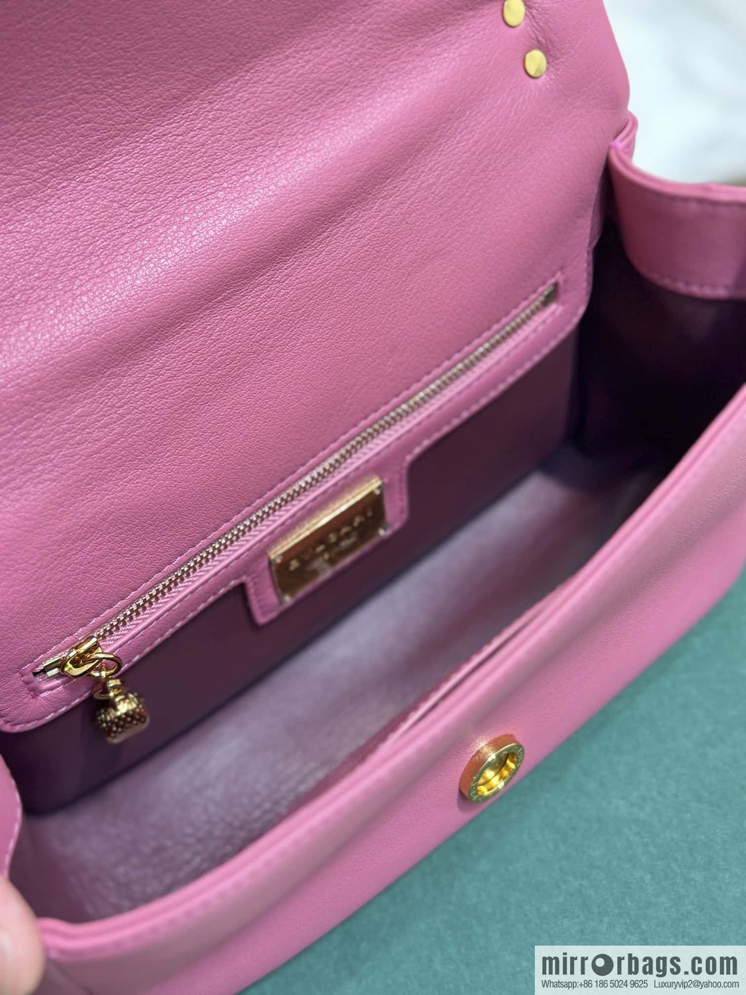 BVLGARI Bulgari SERPENTI CABOCHON series mini crossbody bag Model: 291088