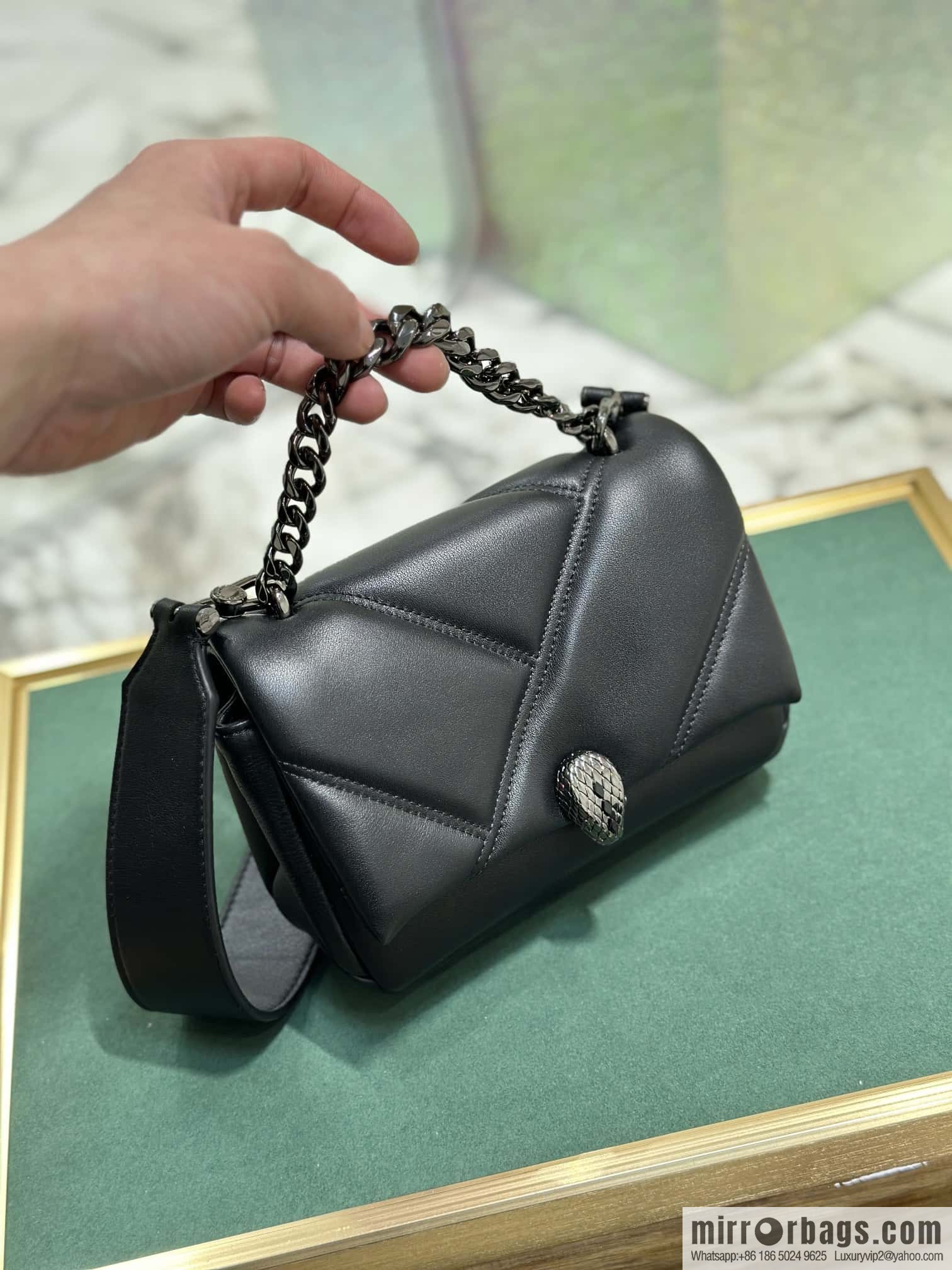 BVLGARI Bulgari SERPENTI CABOCHON series mini crossbody bag Model: 291085
