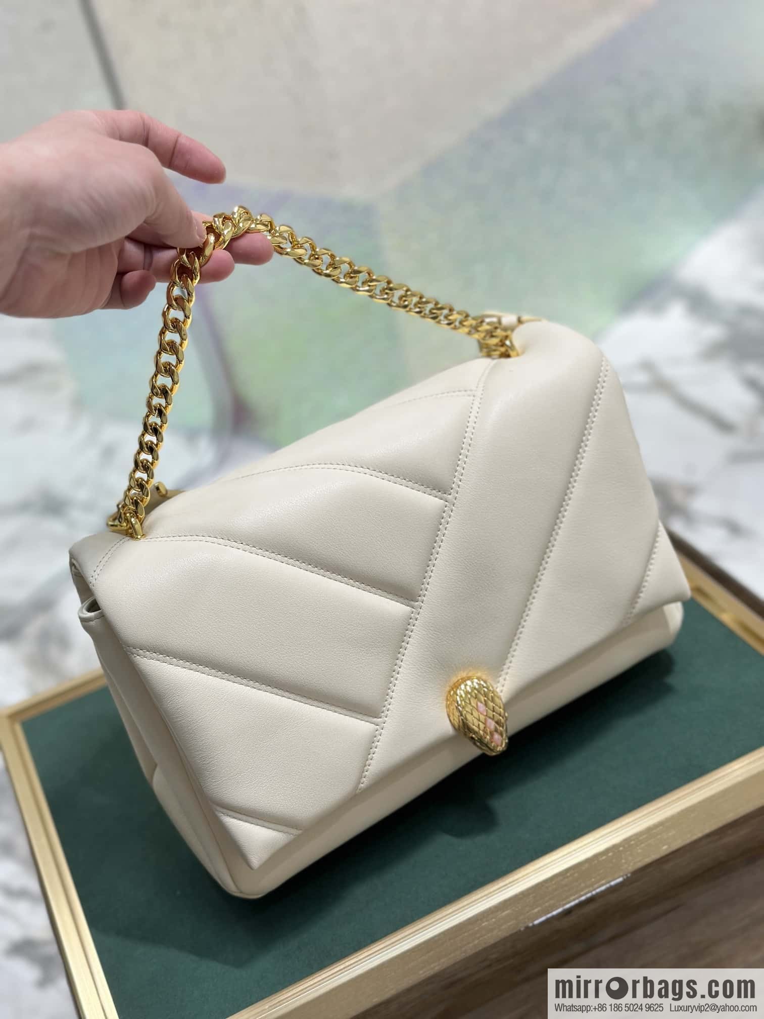 BVLGARI Bulgari SERPENTI CABOCHON series mini crossbody bag Model: 291223