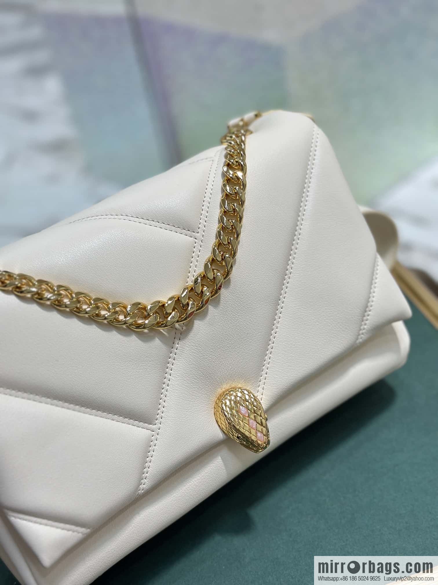 BVLGARI Bulgari SERPENTI CABOCHON series mini crossbody bag Model: 291223