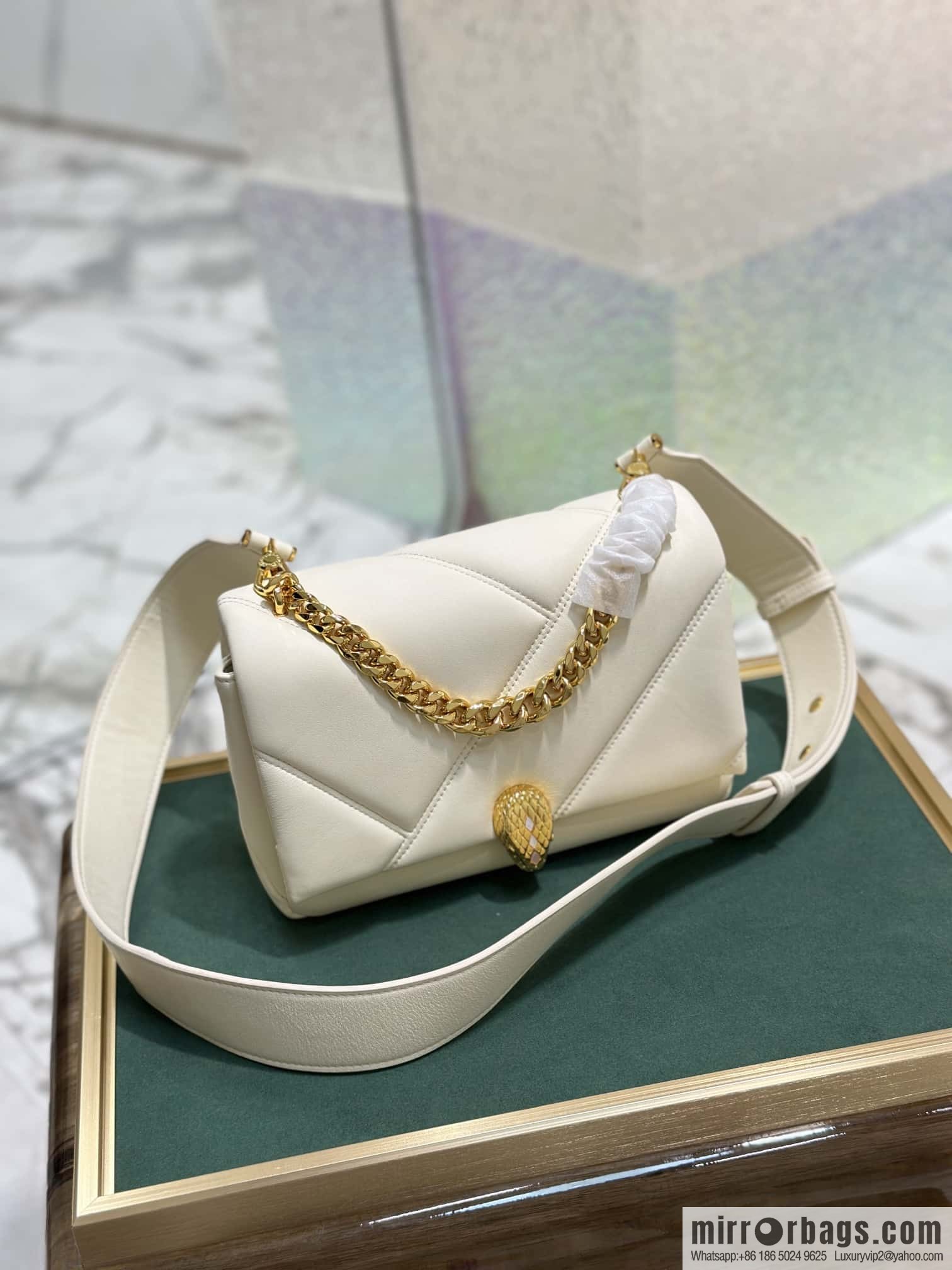 BVLGARI Bulgari SERPENTI CABOCHON series mini crossbody bag Model: 291088