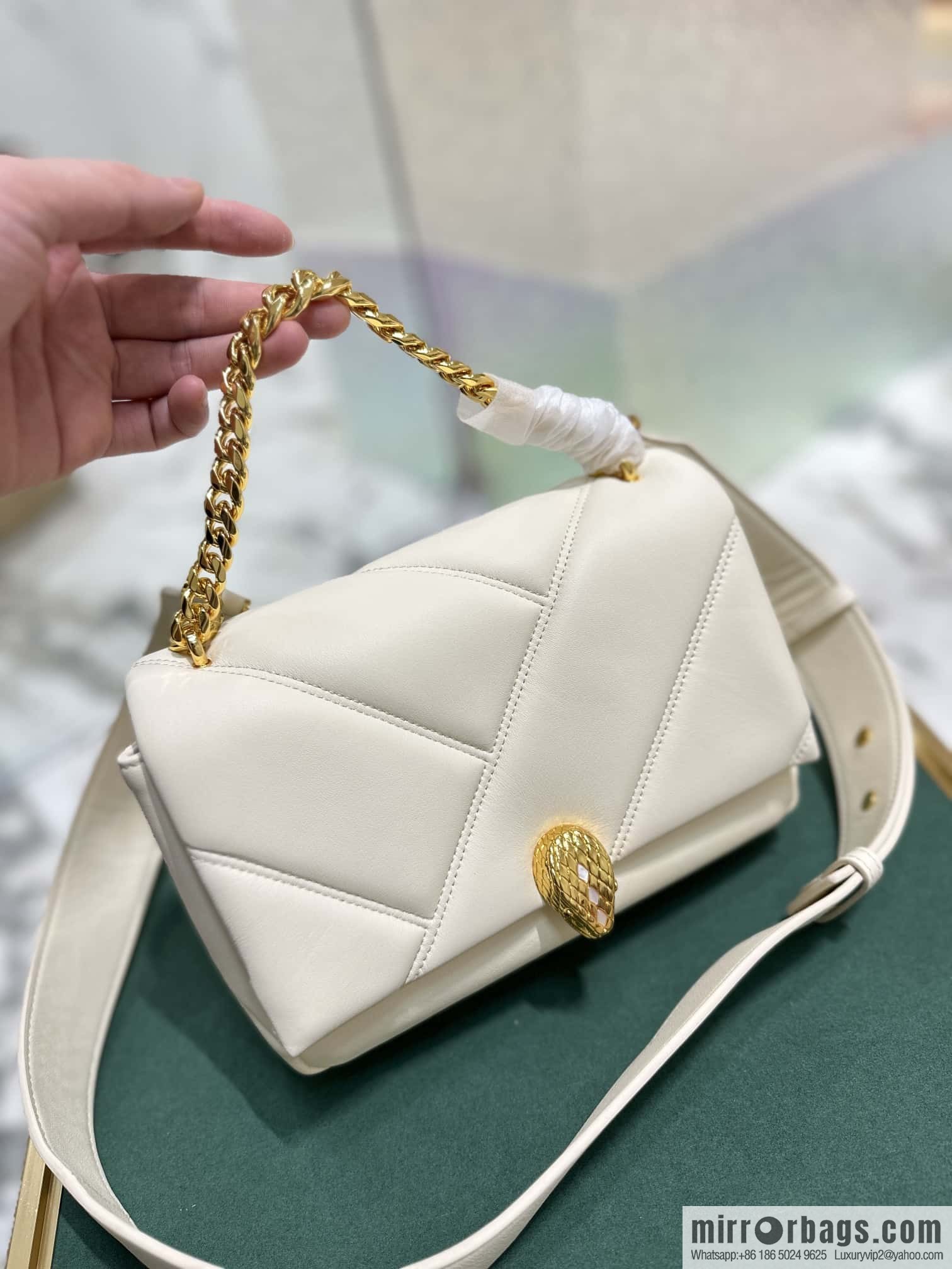 BVLGARI Bulgari SERPENTI CABOCHON series mini crossbody bag Model: 291088