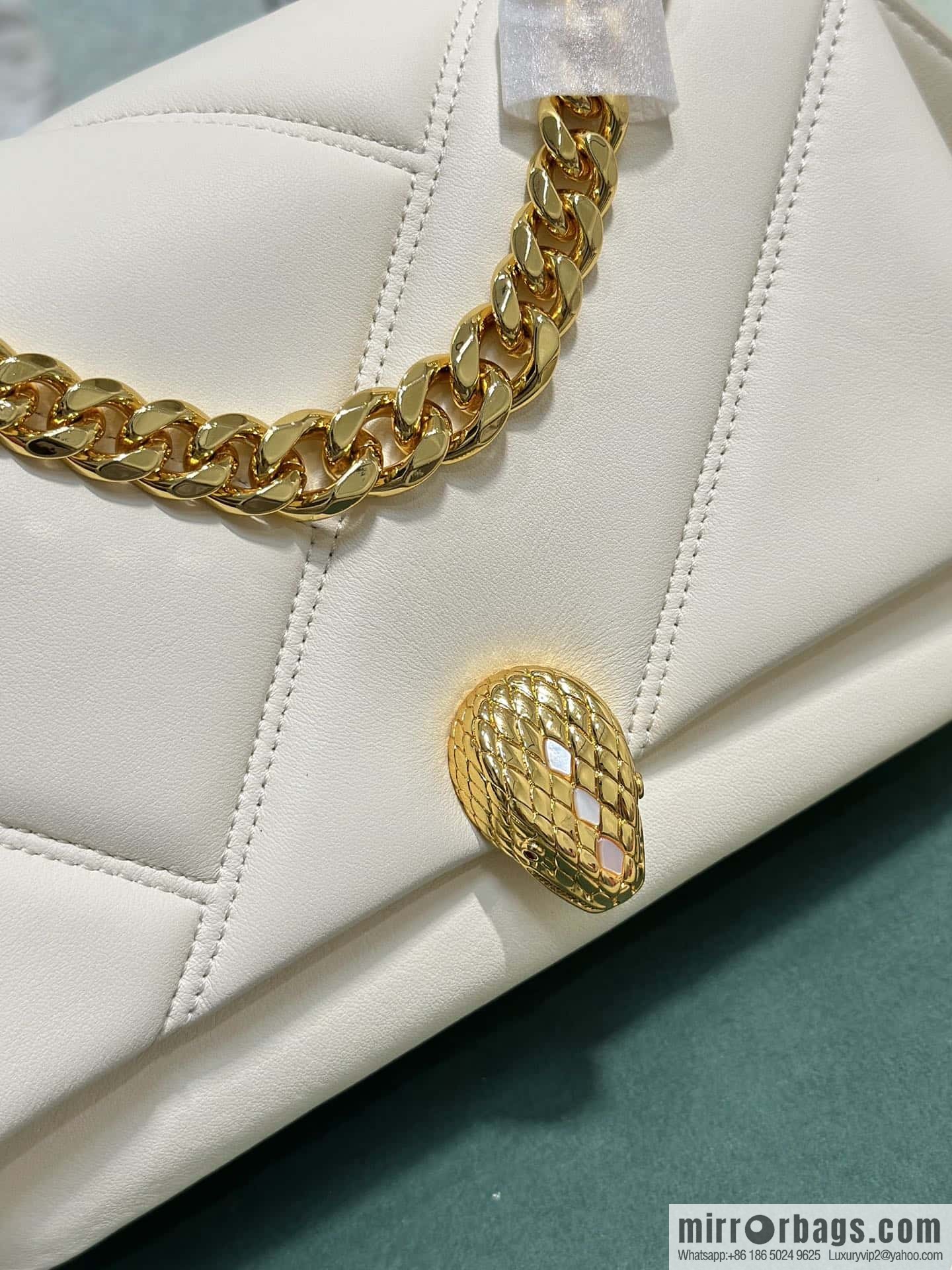 BVLGARI Bulgari SERPENTI CABOCHON series mini crossbody bag Model: 291088