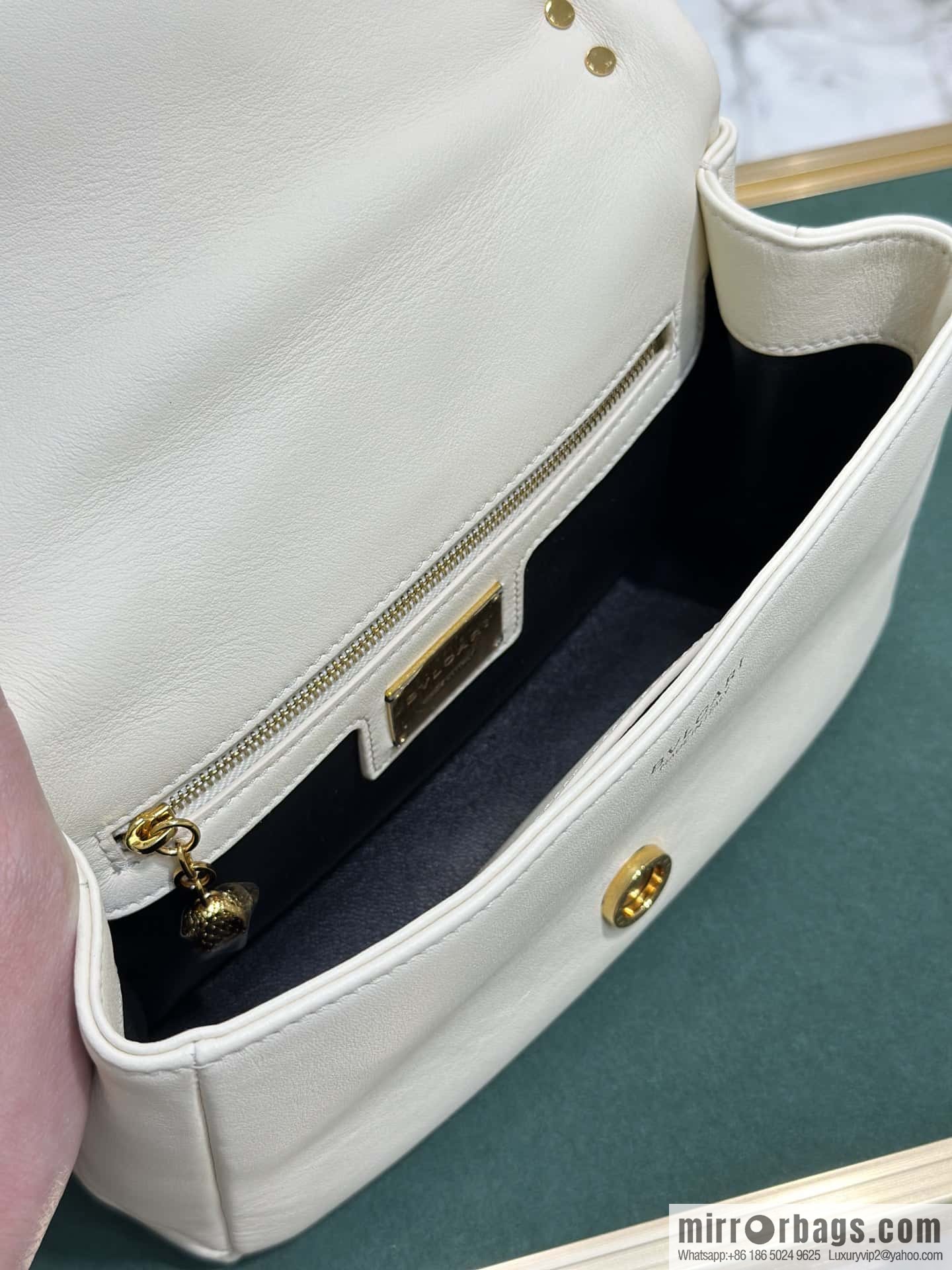 BVLGARI Bulgari SERPENTI CABOCHON series mini crossbody bag Model: 291088