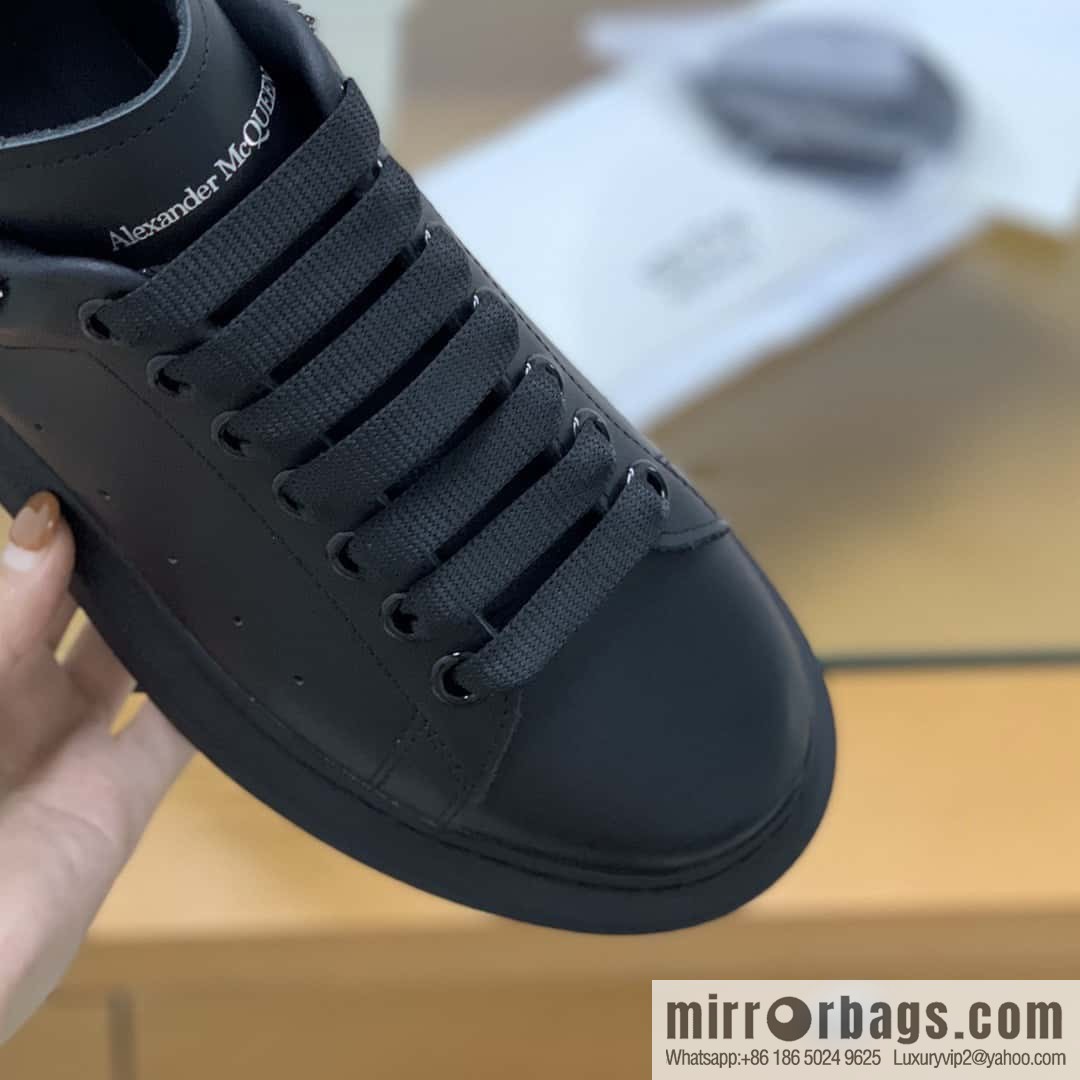 Alexander McQueen All Black Zipper, Black Calfskin Round Head Sneakers