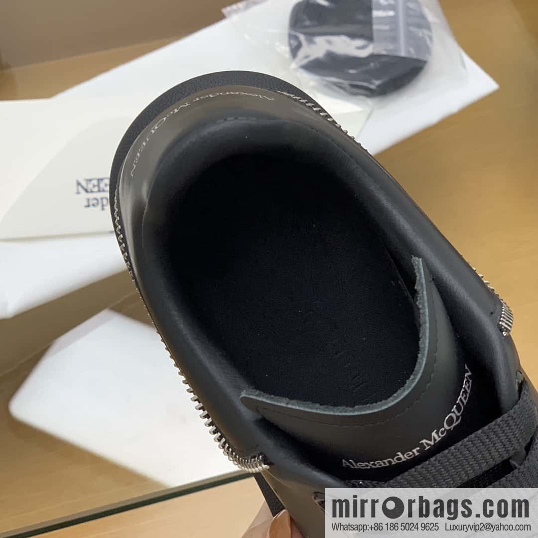 Alexander McQueen All Black Zipper, Black Calfskin Round Head Sneakers
