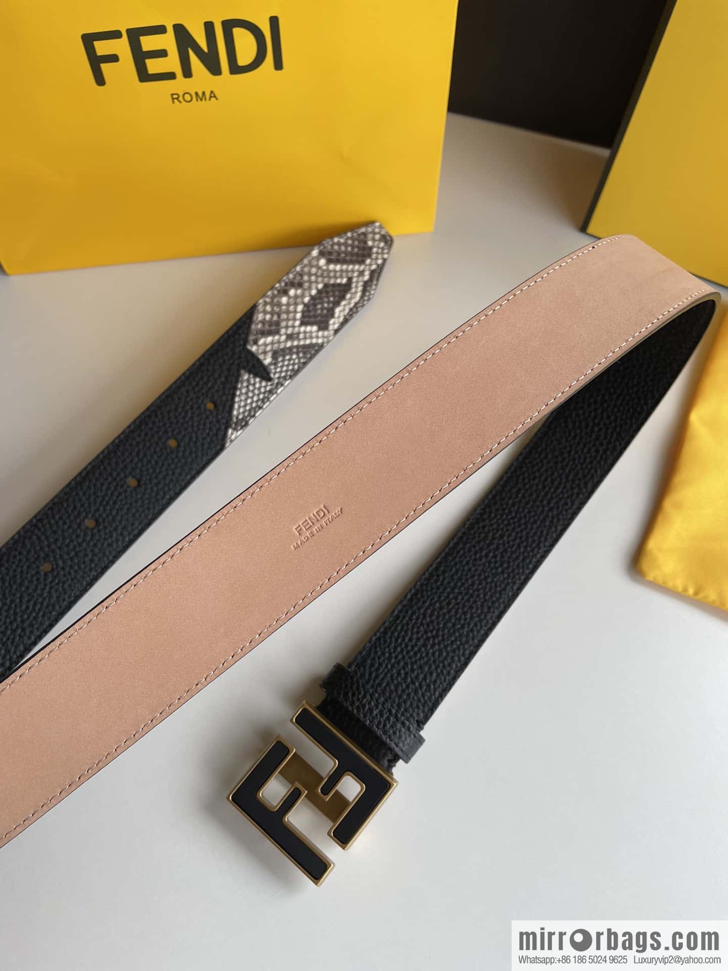 FENDI Fendi FF logo exquisite craftsmanship metal buckle first layer cowhide splicing snake skin belt
