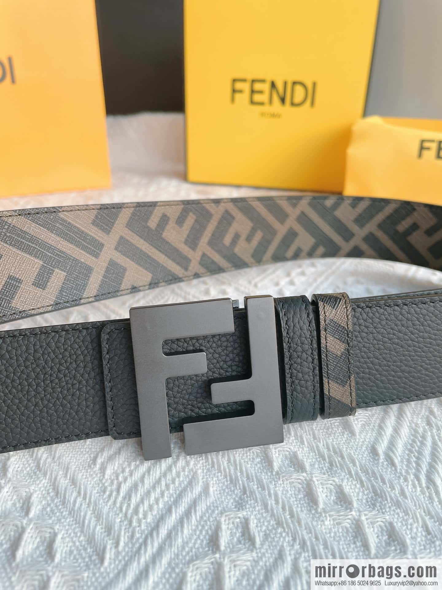 FENDI Fendi FF logo exquisite craftsmanship metal buckle, first layer cowhide double-sided belt 4.0cm
