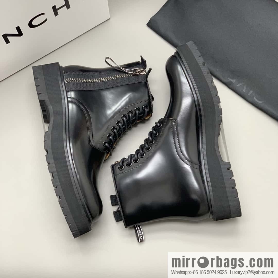 Givenchy/Givenchy, Cowhide, Men's Lace-Up Boots