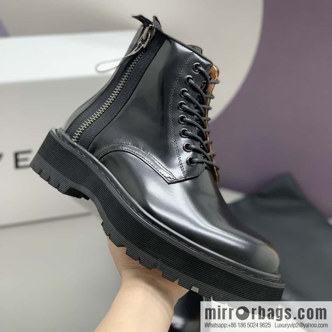 Givenchy/Givenchy, Cowhide, Men's Lace-Up Boots