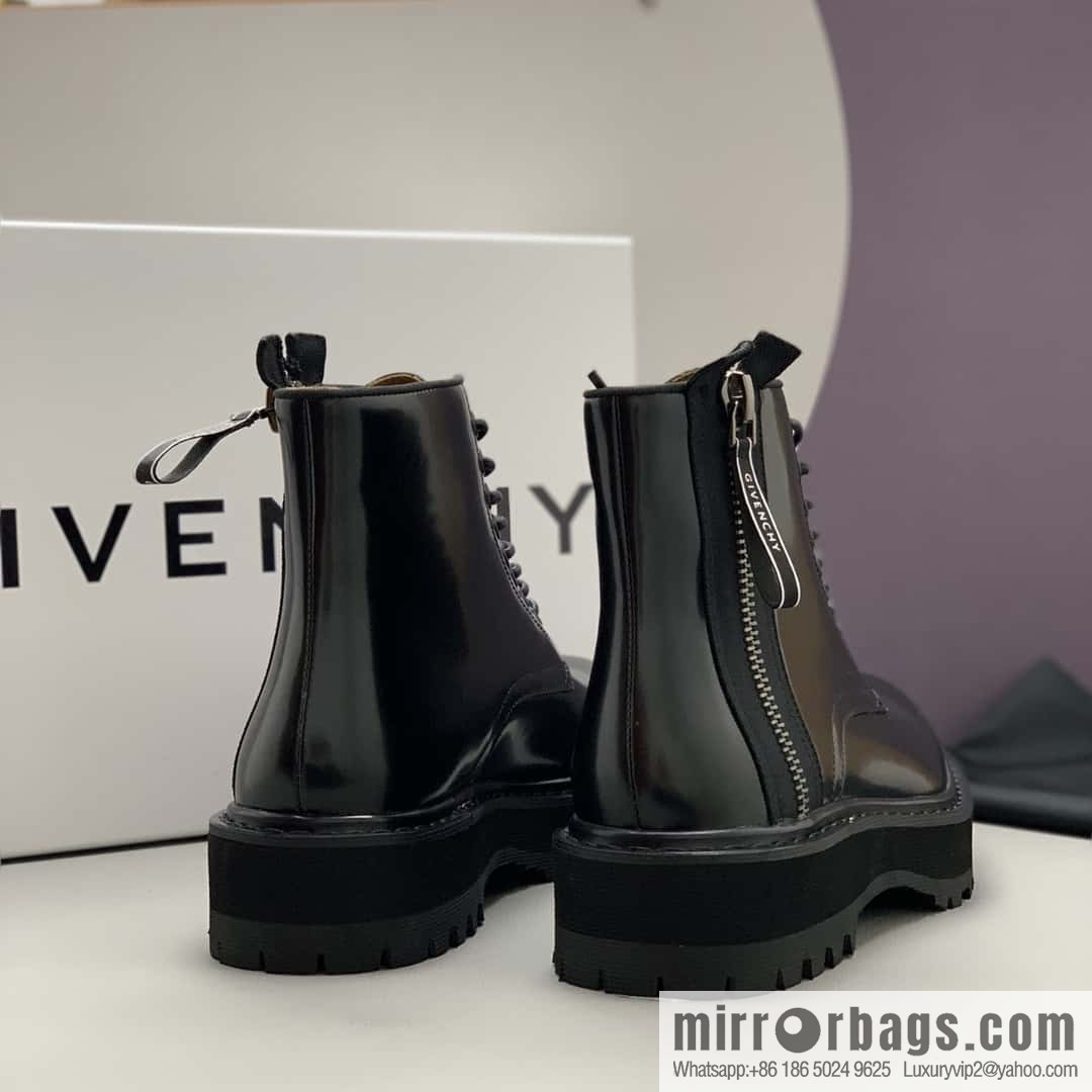 Givenchy/Givenchy, Cowhide, Men's Lace-Up Boots