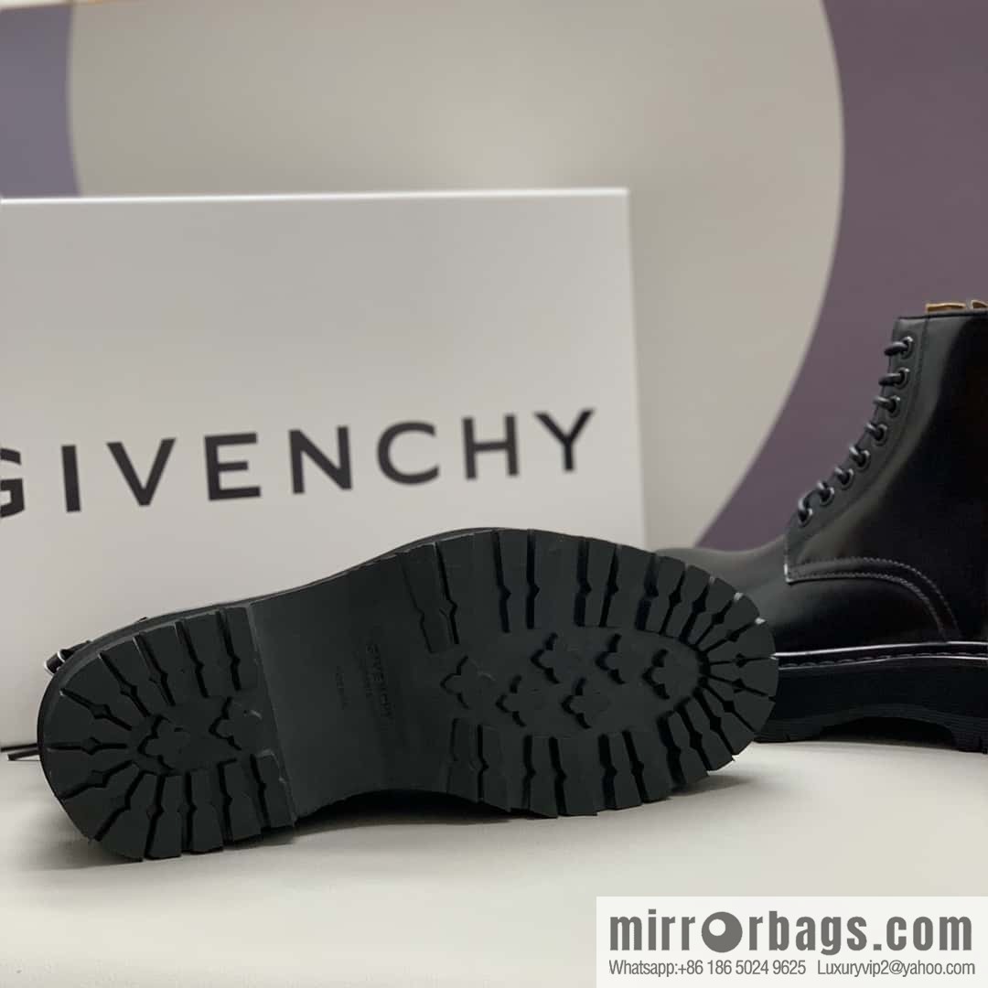 Givenchy/Givenchy, Cowhide, Men's Lace-Up Boots