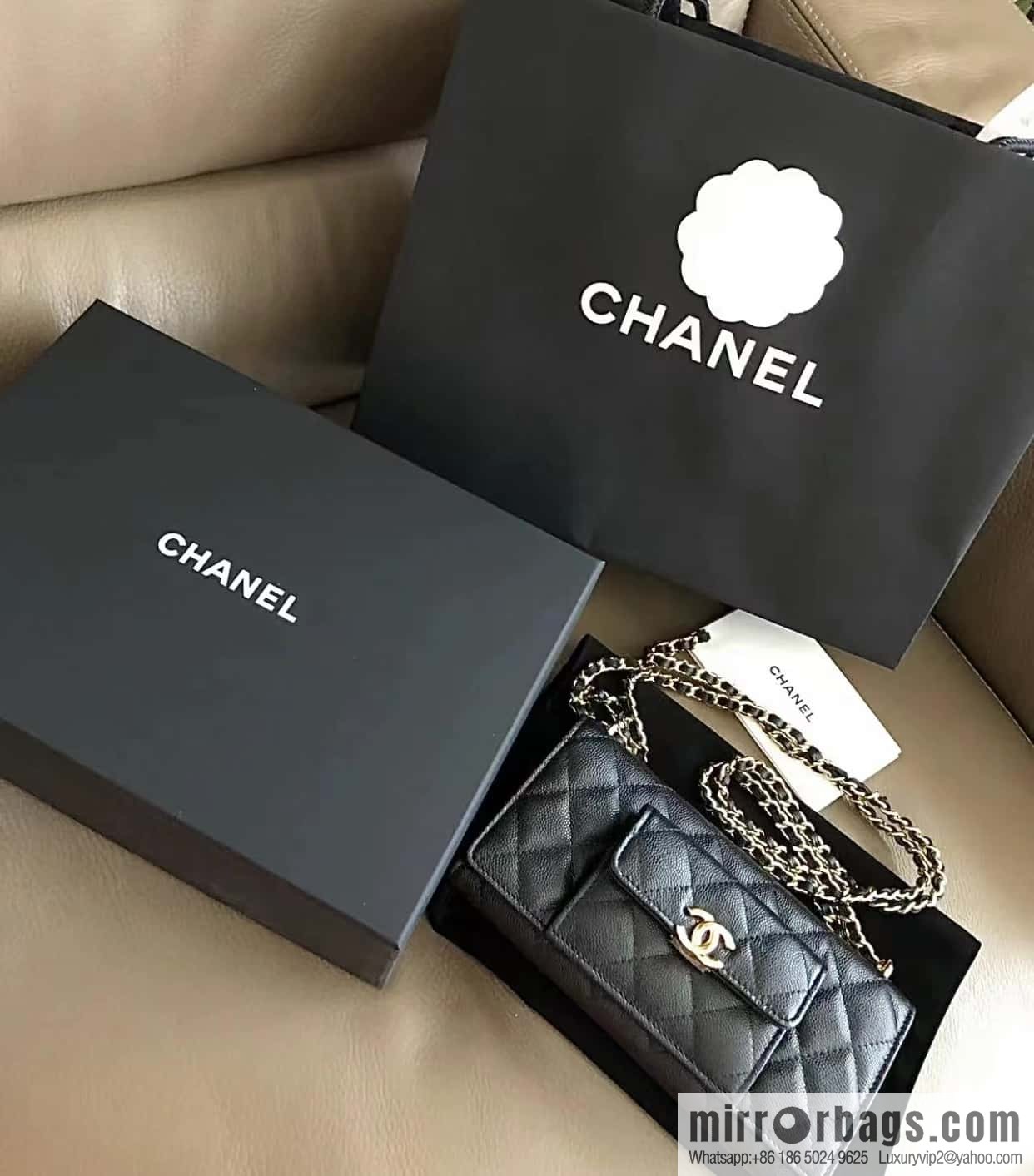 CHANEL 22A Advanced Handicraft Series WOC AP2830