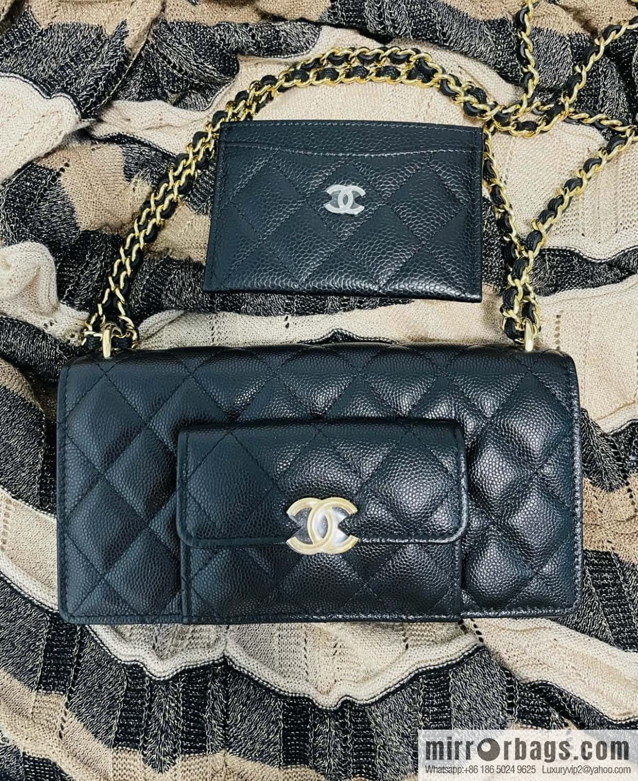 CHANEL 22A Advanced Handicraft Series WOC AP2830