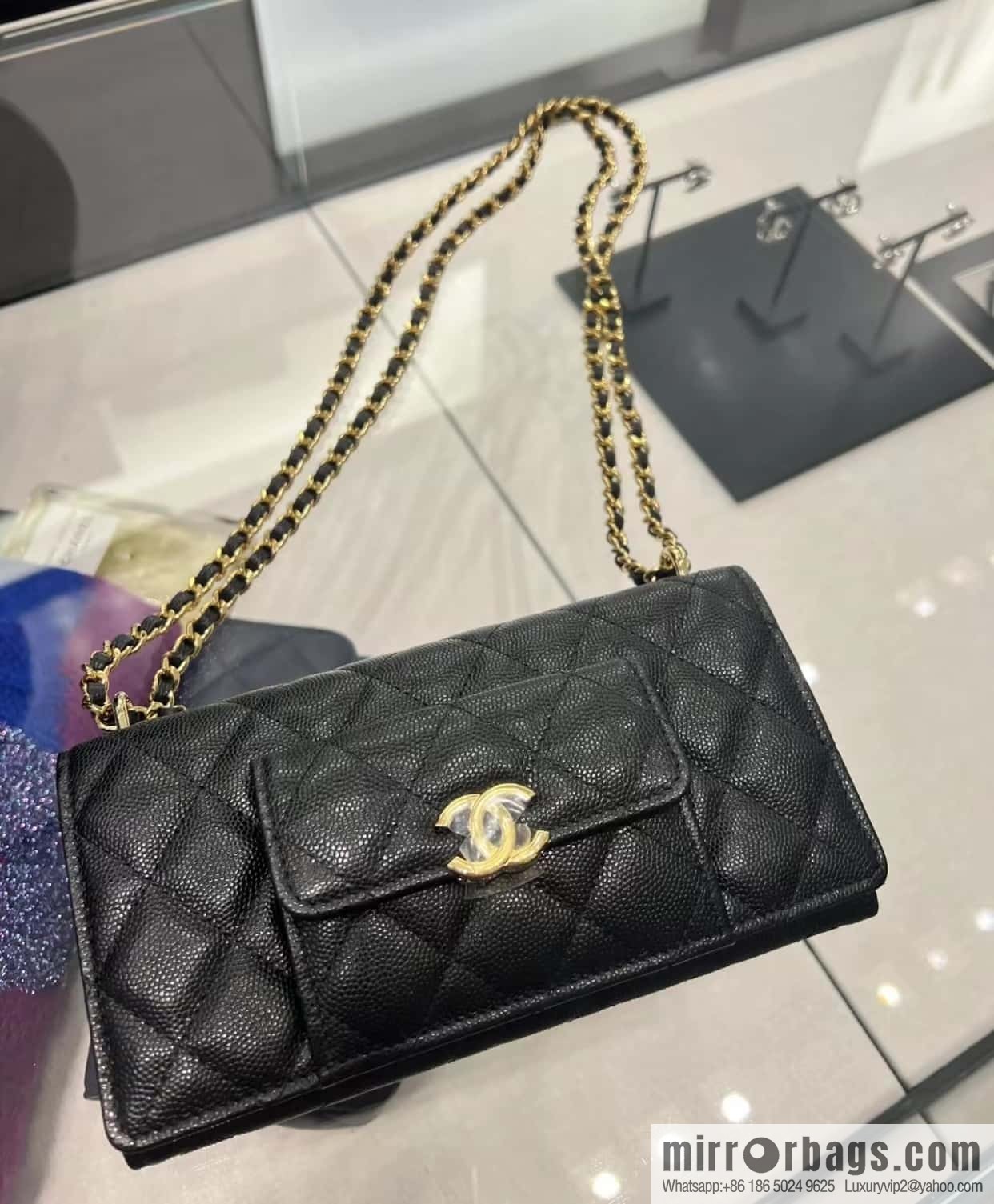 CHANEL 22A Advanced Handicraft Series WOC AP2830