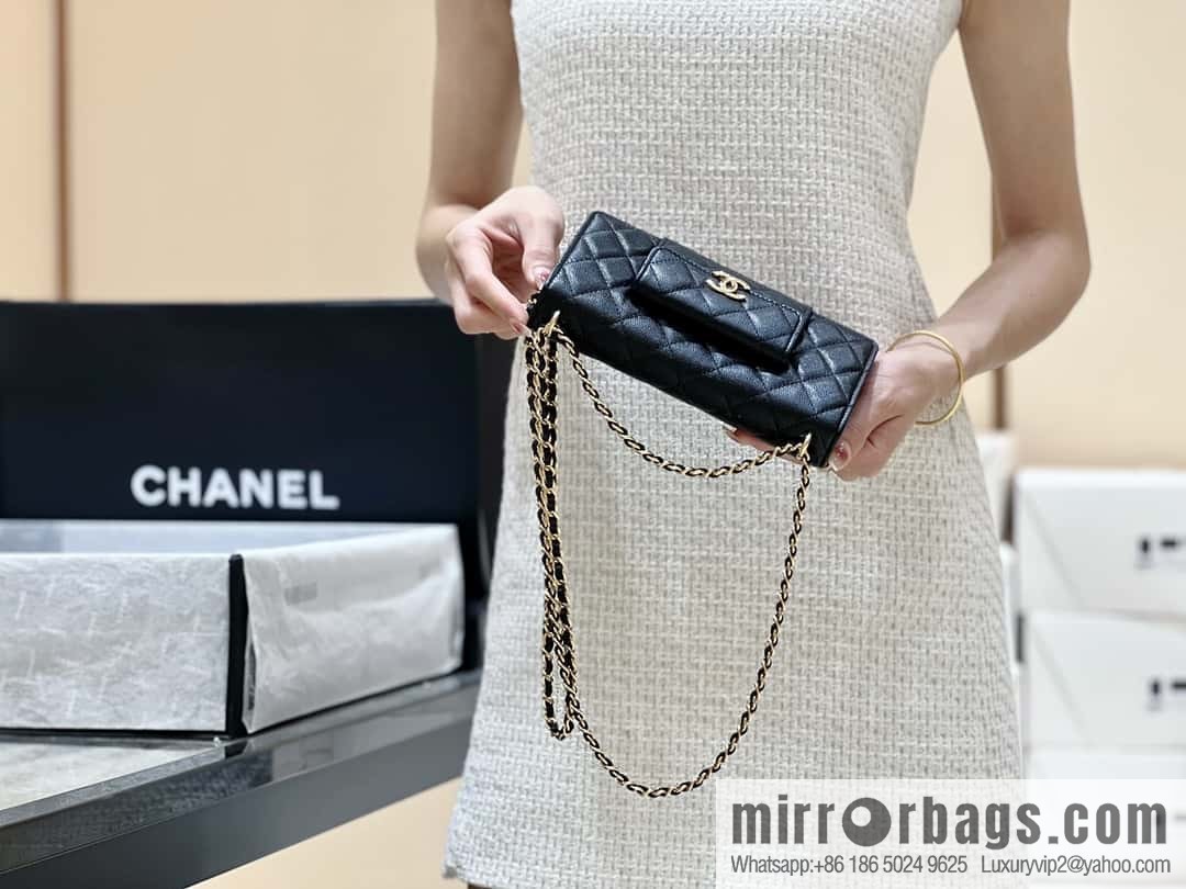 CHANEL 22A Advanced Handicraft Series WOC AP2830