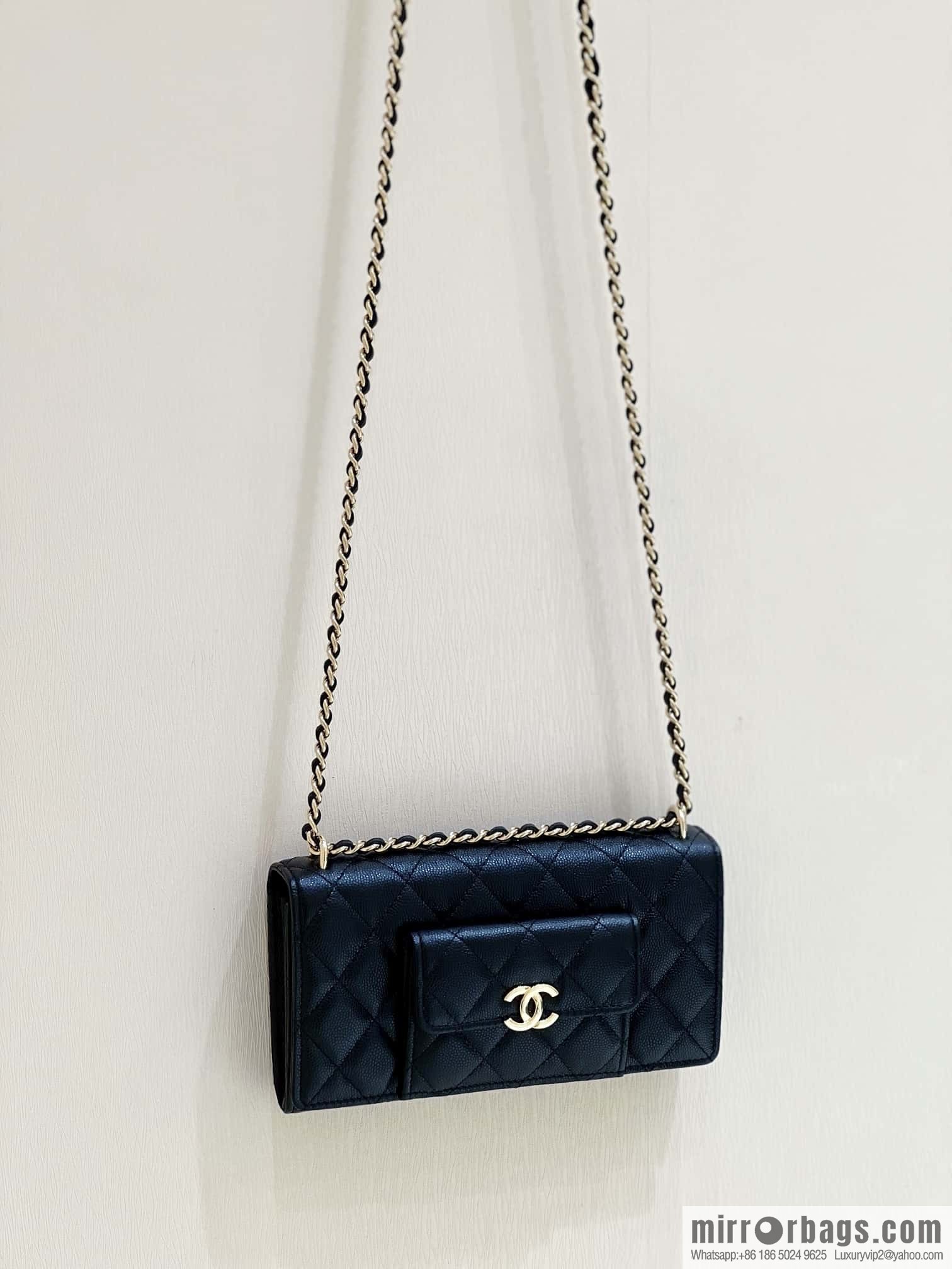 CHANEL 22A Advanced Handicraft Series WOC AP2830