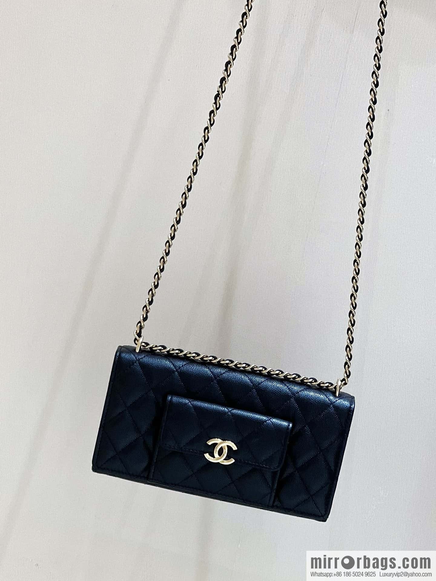 CHANEL 22A Advanced Handicraft Series WOC AP2830