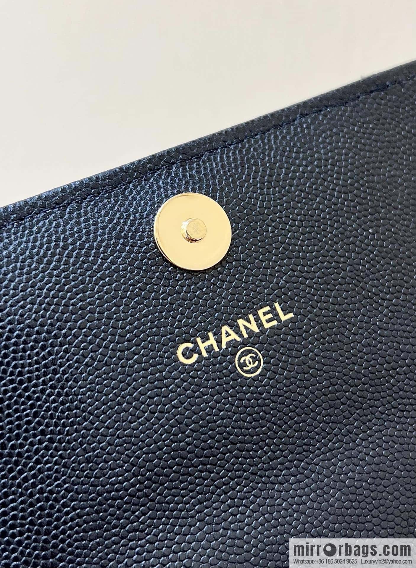 CHANEL 22A Advanced Handicraft Series WOC AP2830