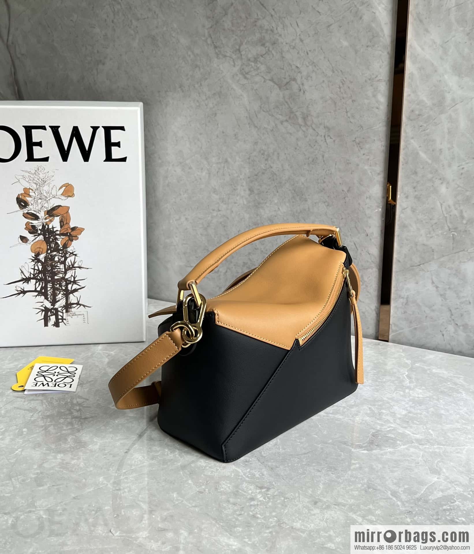 LOEWE Puzzle 24CM bag leather small geometric bag 0681