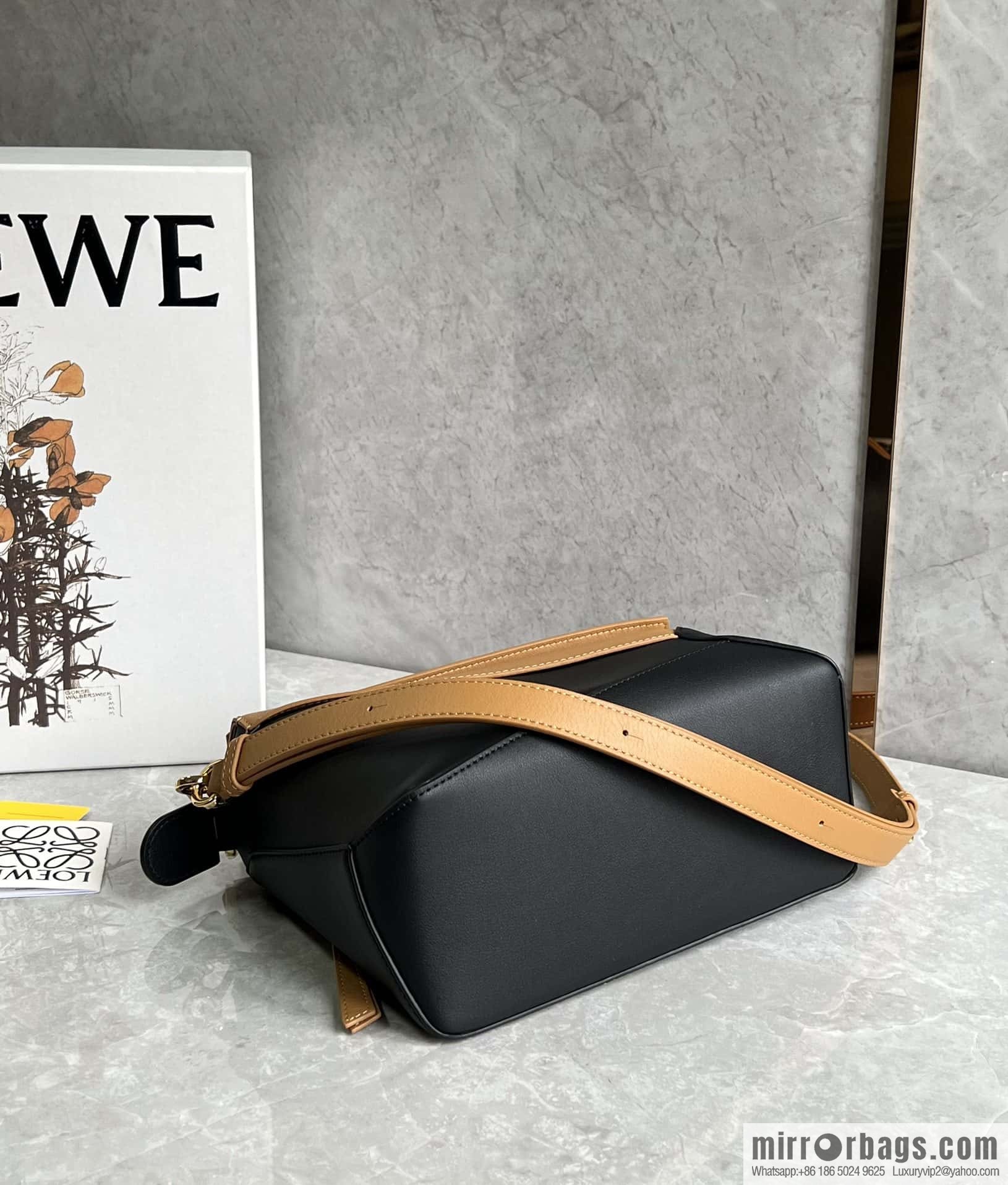 LOEWE Puzzle 24CM bag leather small geometric bag 0681