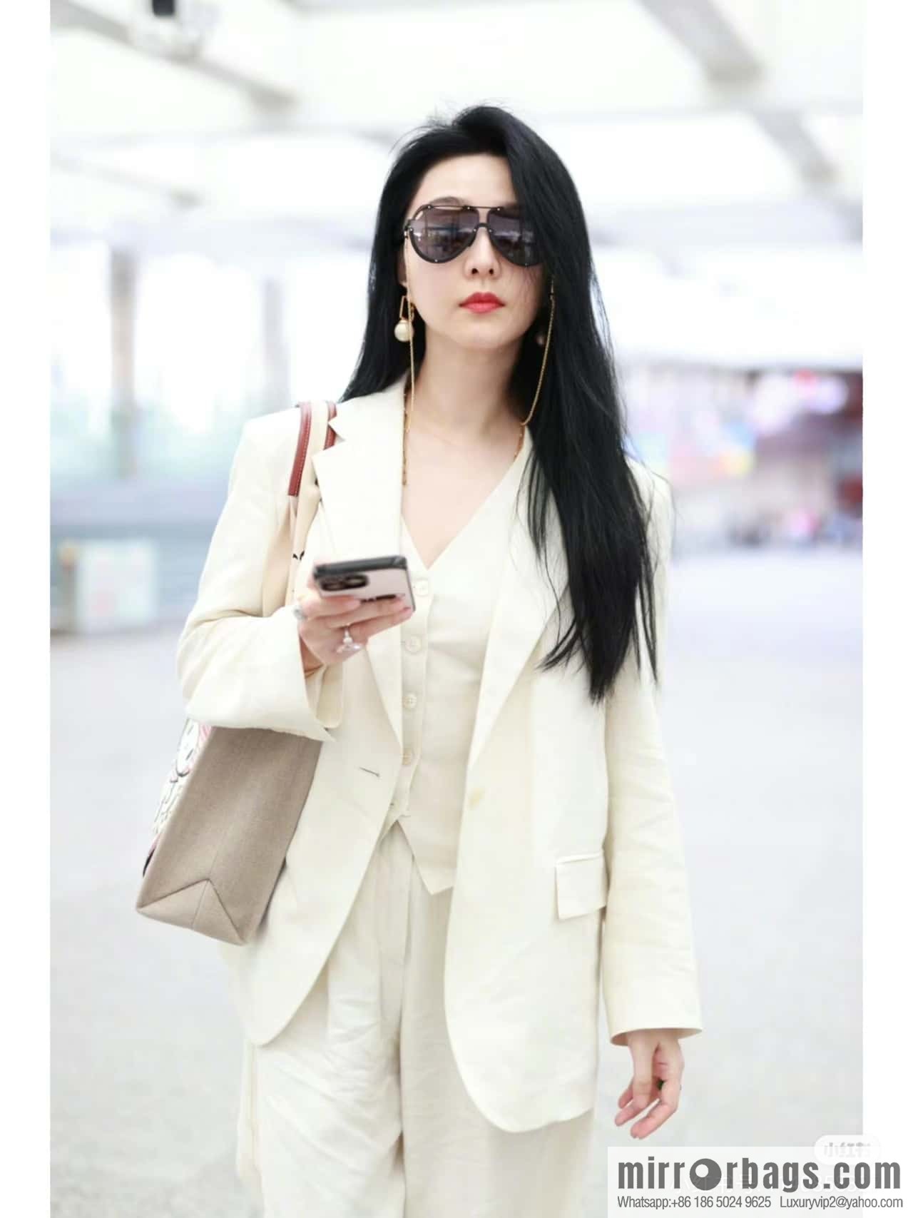 Chloe x My Melody joint, medium Melody tote bag 37CM