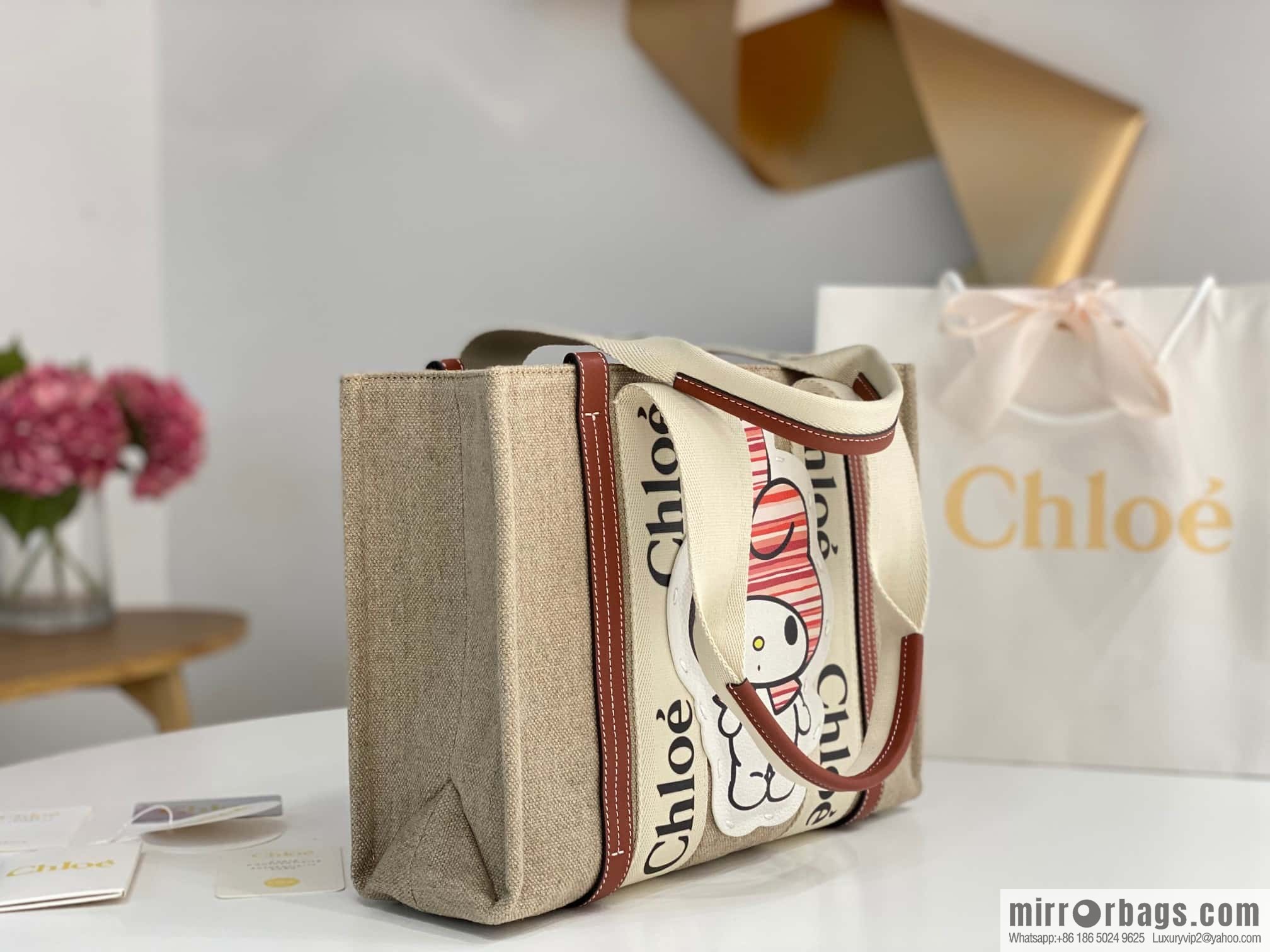Chloe x My Melody joint, medium Melody tote bag 37CM