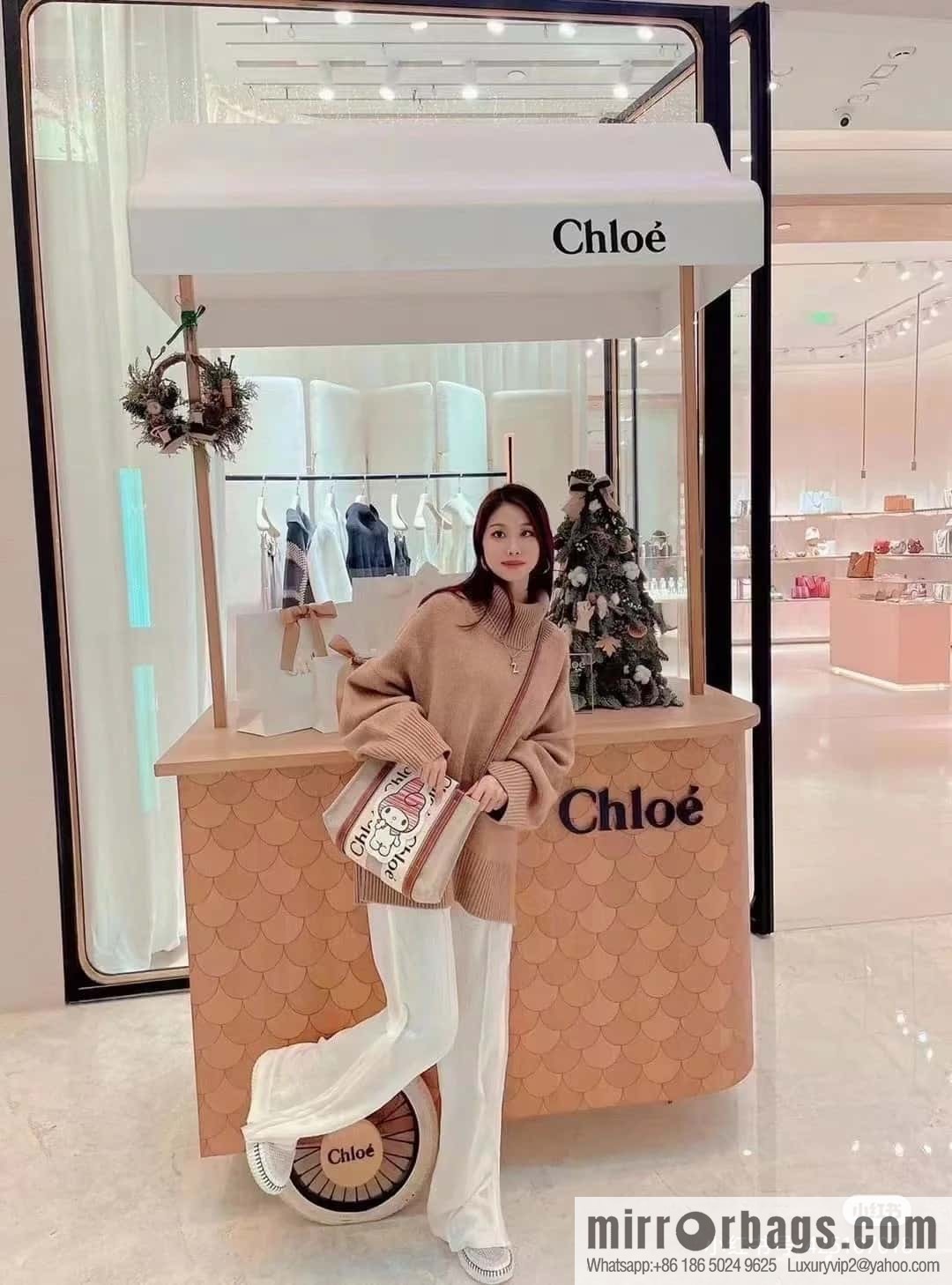 Chloe x My Melody joint, small Melody tote bag 26.5CM.