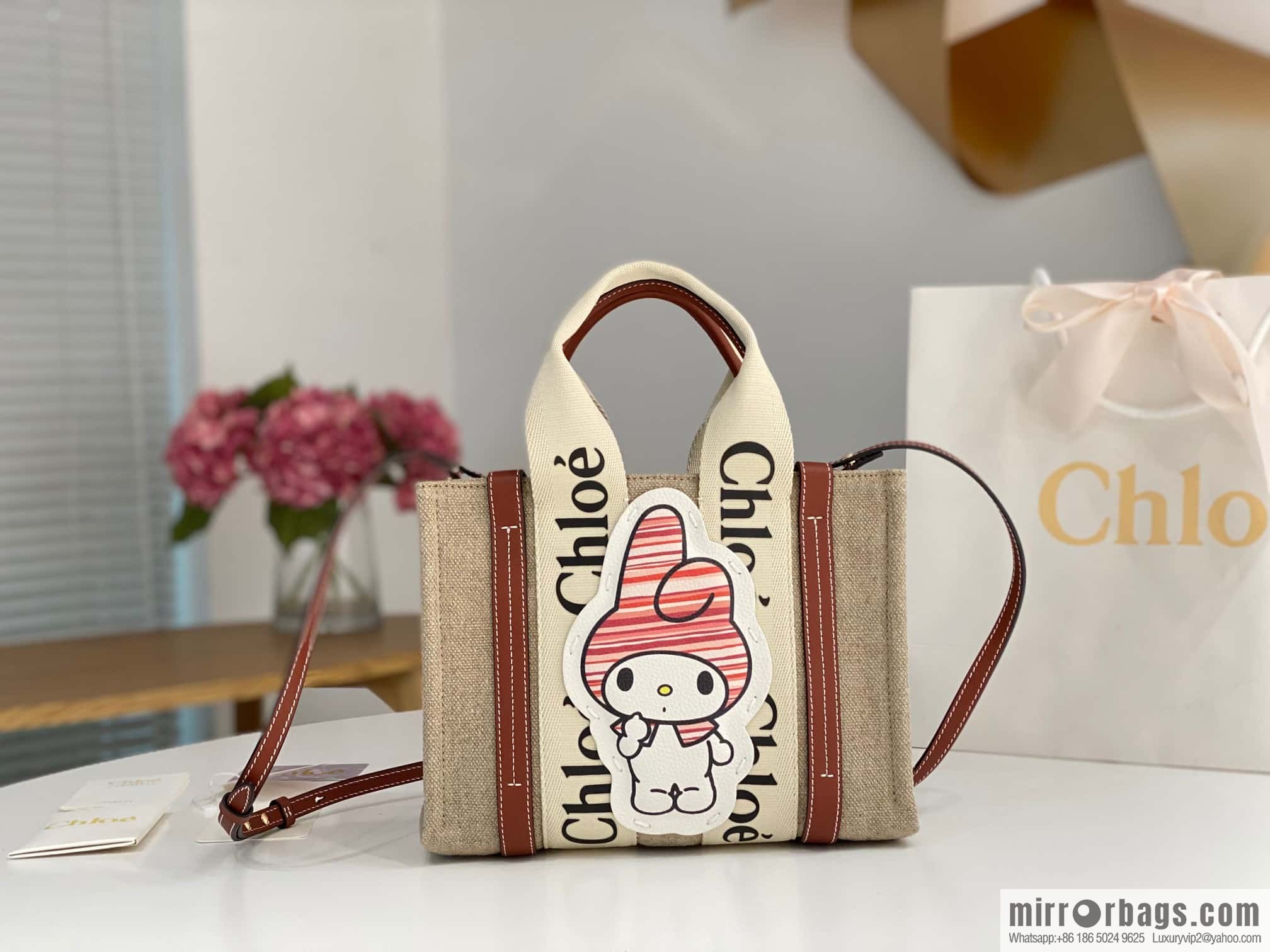 Chloe x My Melody joint, small Melody tote bag 26.5CM.