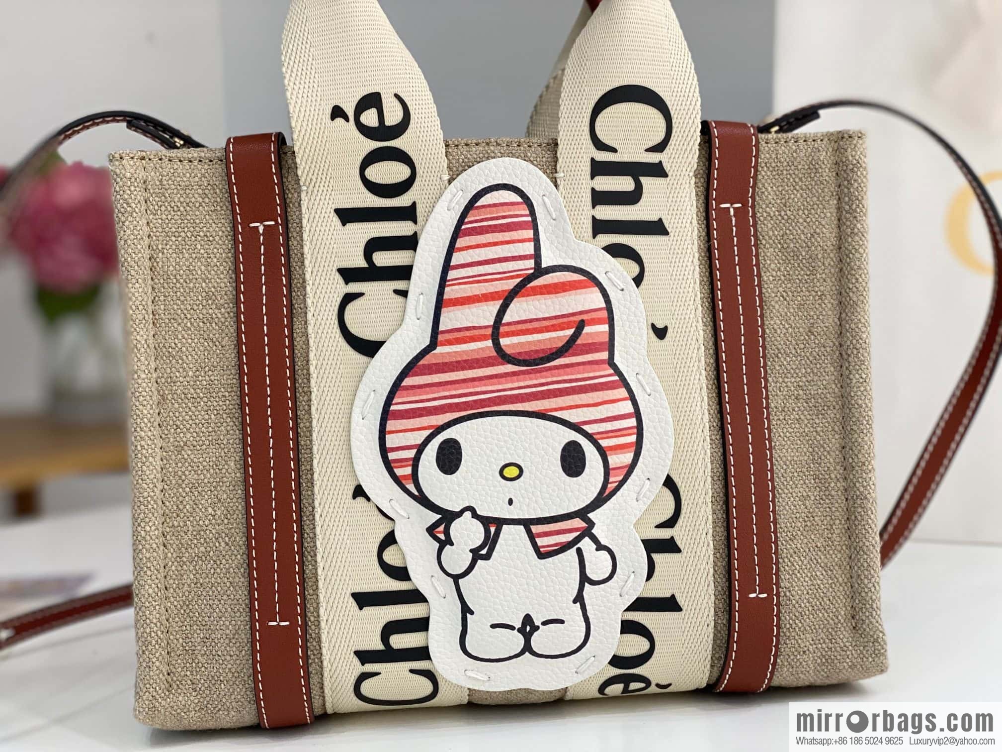 Chloe x My Melody joint, small Melody tote bag 26.5CM.