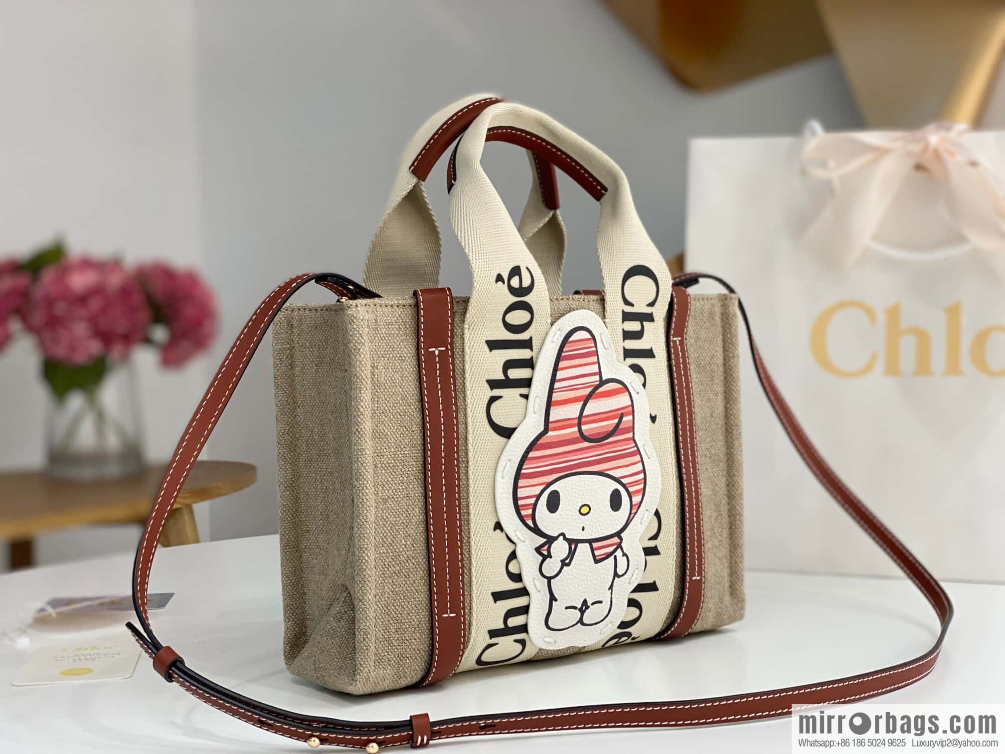 Chloe x My Melody joint, small Melody tote bag 26.5CM.