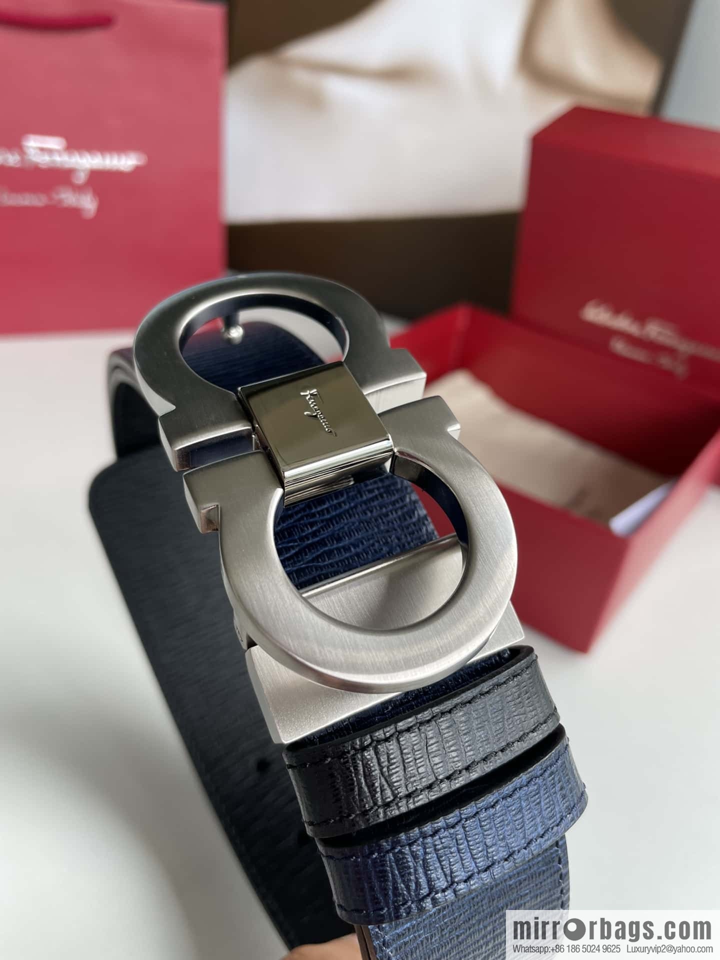 Ferragamo Ferragamo Men's Counter Vertical Metal Buckle First Layer Cowhide Double Sided External Belt 3.5cm