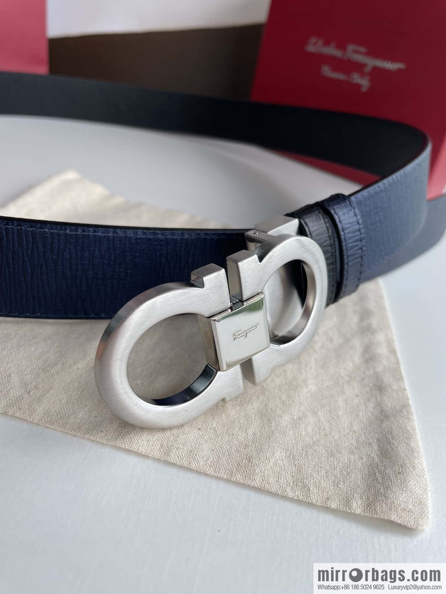 Ferragamo Ferragamo Men's Counter Vertical Metal Buckle First Layer Cowhide Double Sided External Belt 3.5cm
