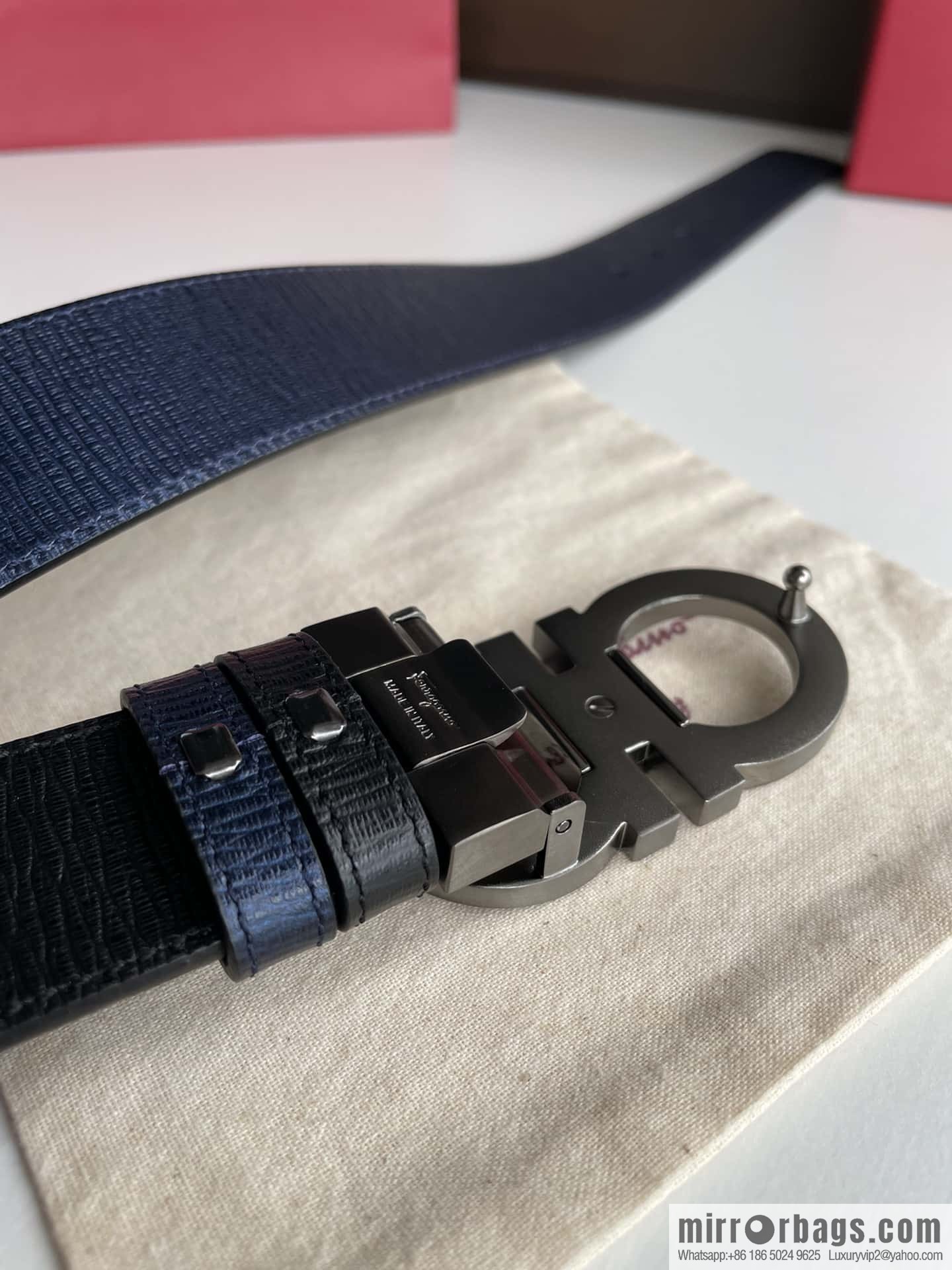 Ferragamo Ferragamo Men's Counter Vertical Metal Buckle First Layer Cowhide Double Sided External Belt 3.5cm