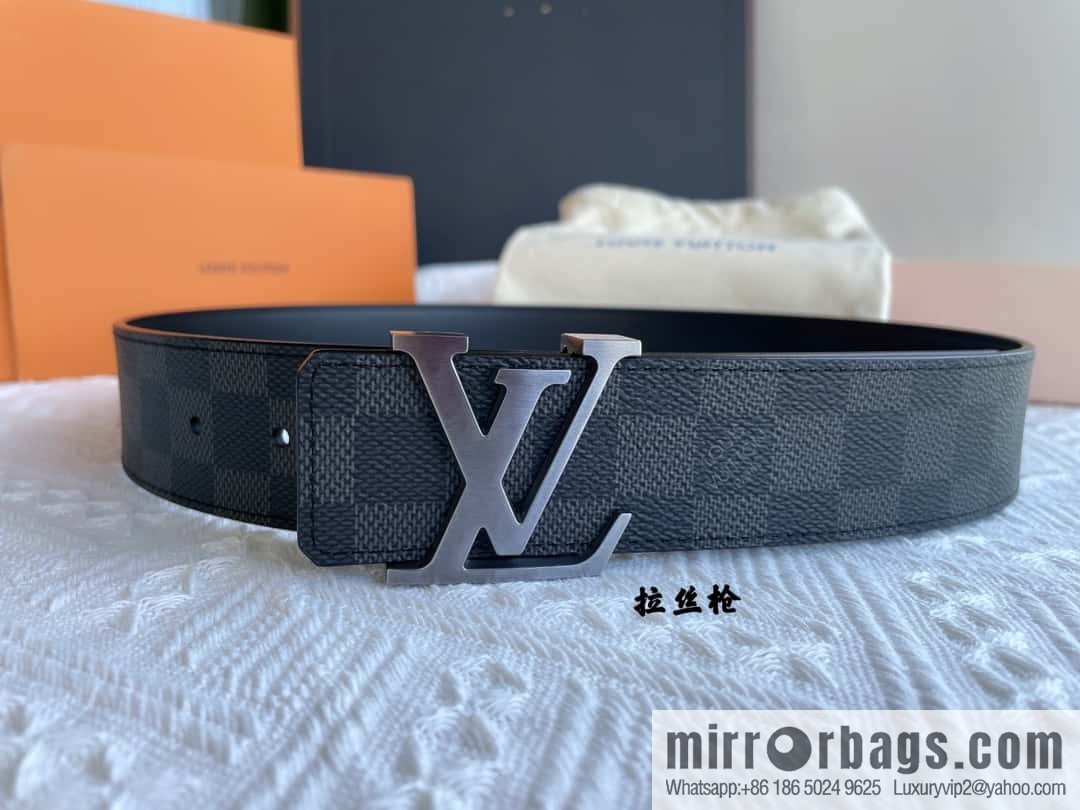 LOUIS VUITTON Classic brown checkerboard/black checkerboard/presbyopia 40mm belt
