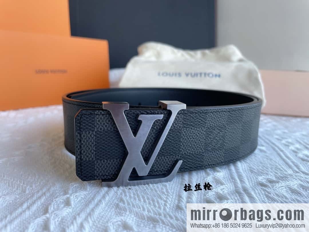 LOUIS VUITTON Classic brown checkerboard/black checkerboard/presbyopia 40mm belt
