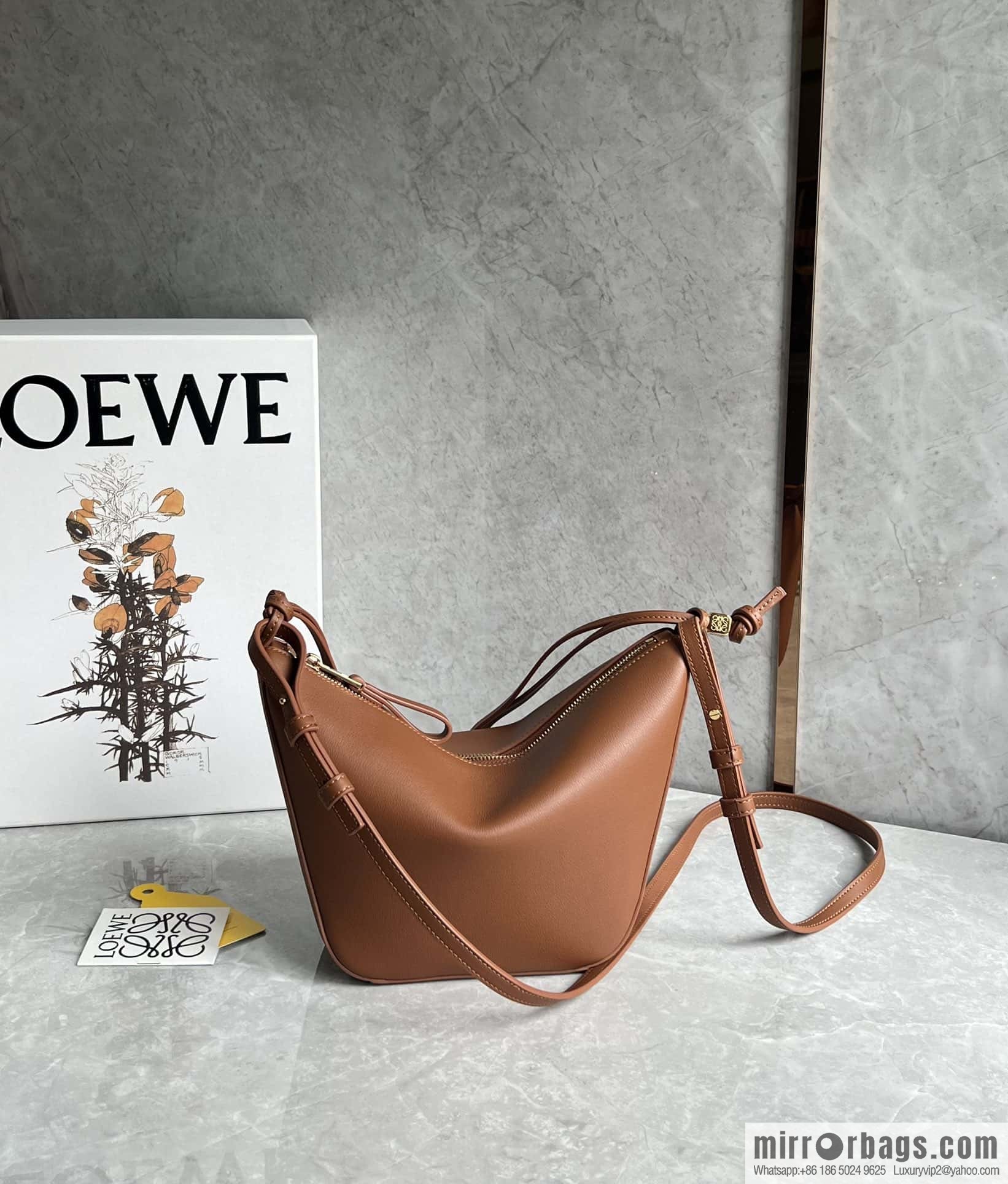 LOEWE new hammock armpit bag 0687 caramel color